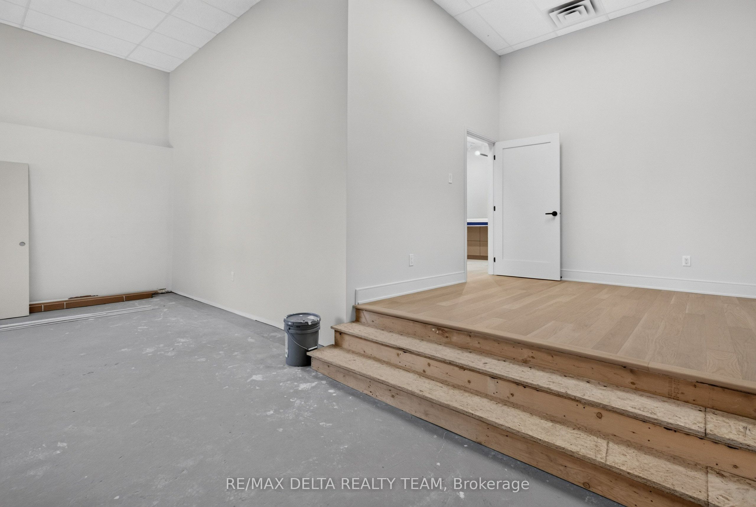 27 Bridge Street Property Photo 21