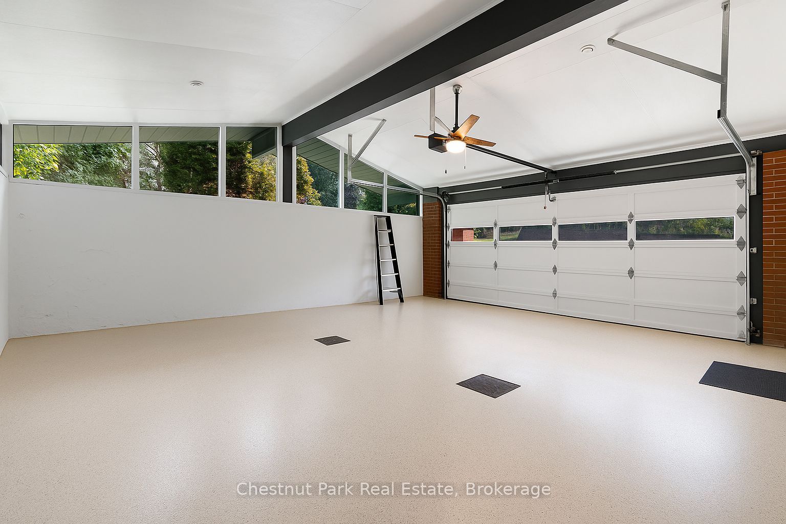 403123 Grey 4 Road Property Photo 37