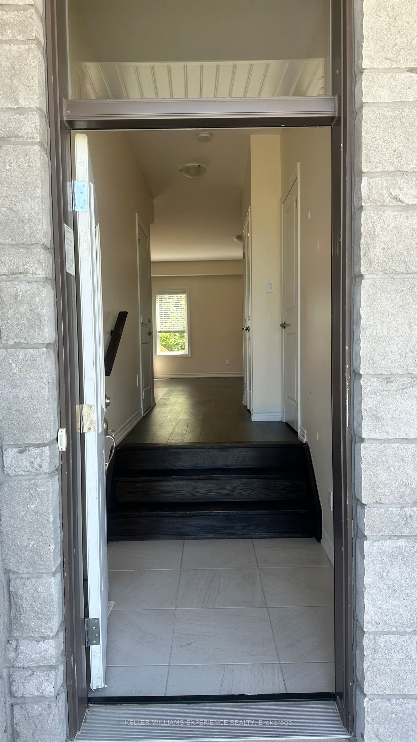 121 Rosie Street Property Photo 2