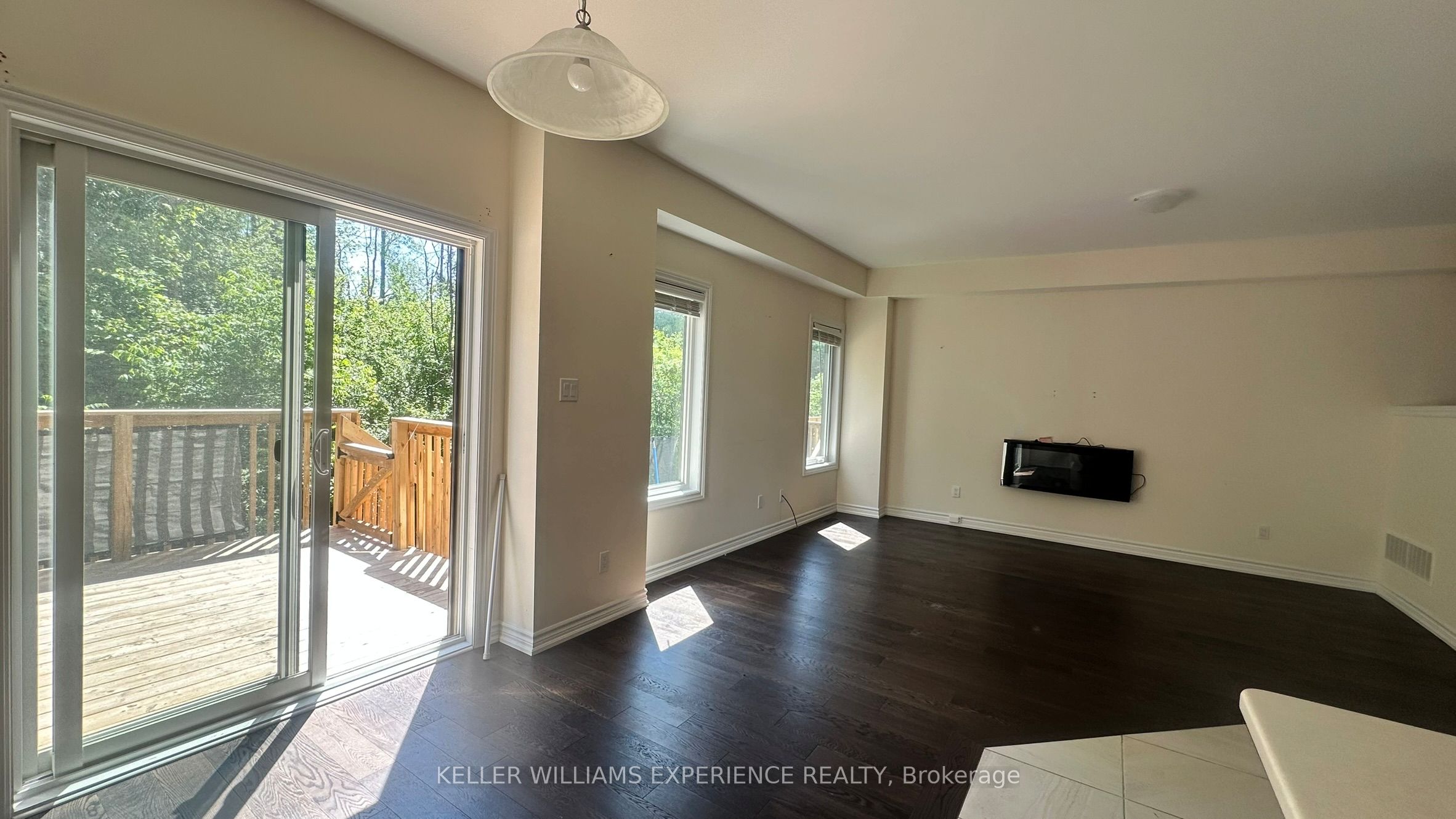 121 Rosie Street Property Photo 7