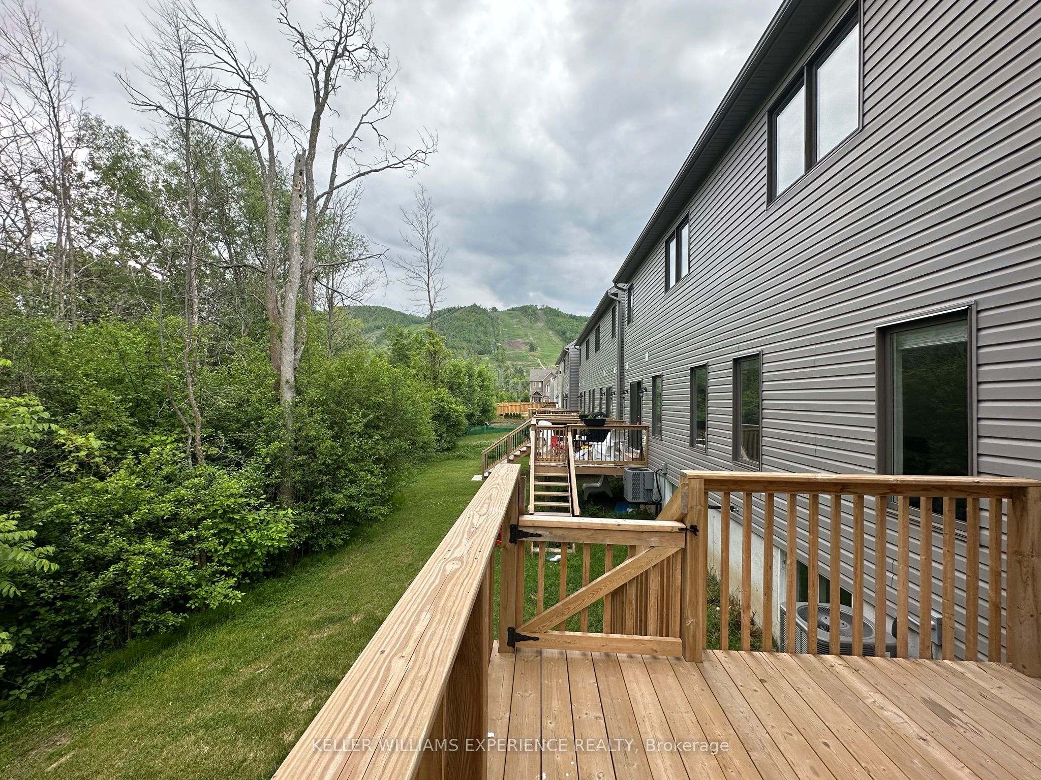 121 Rosie Street Property Photo 11