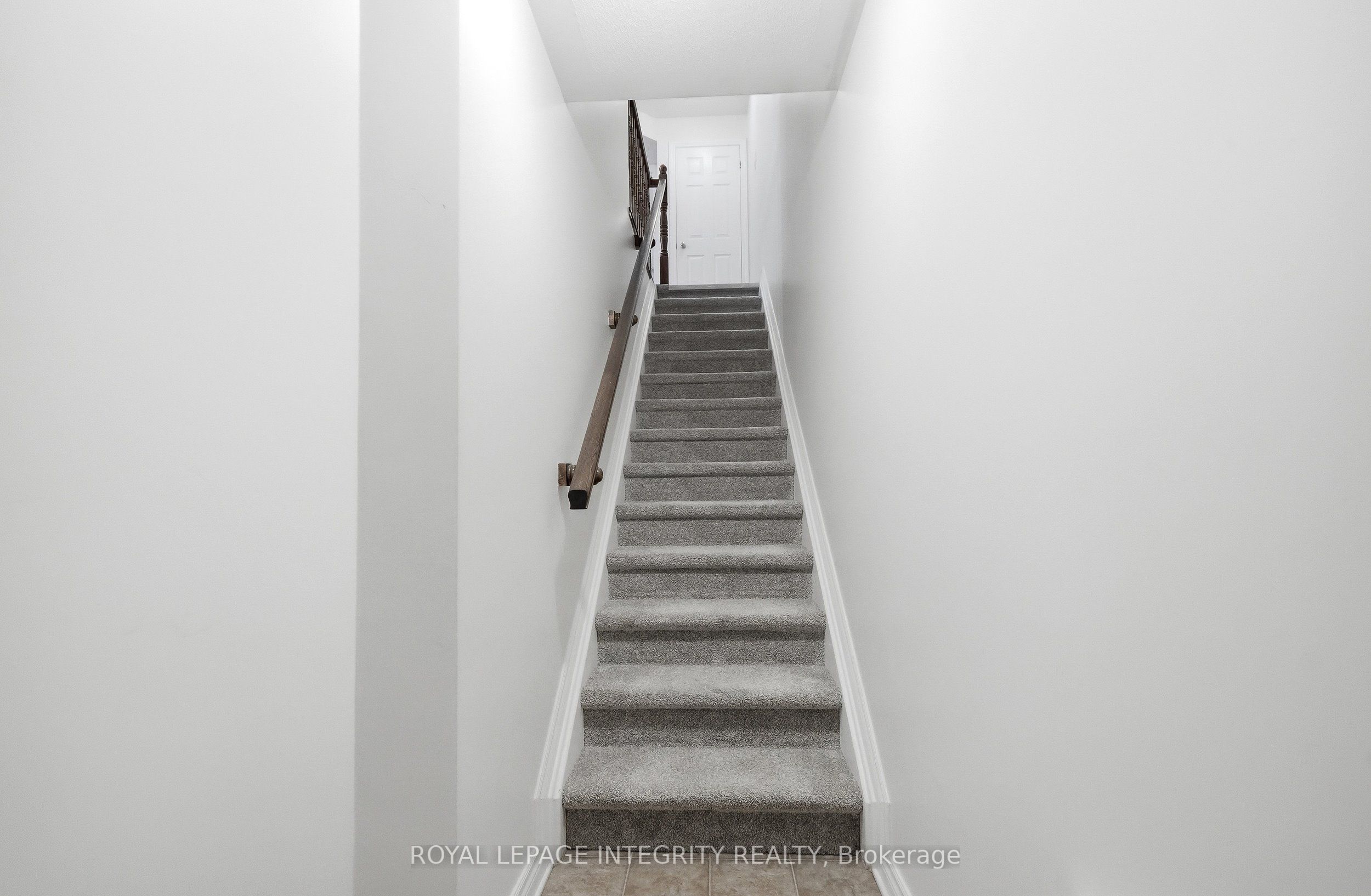 2341 Esprit Drive Property Photo 4