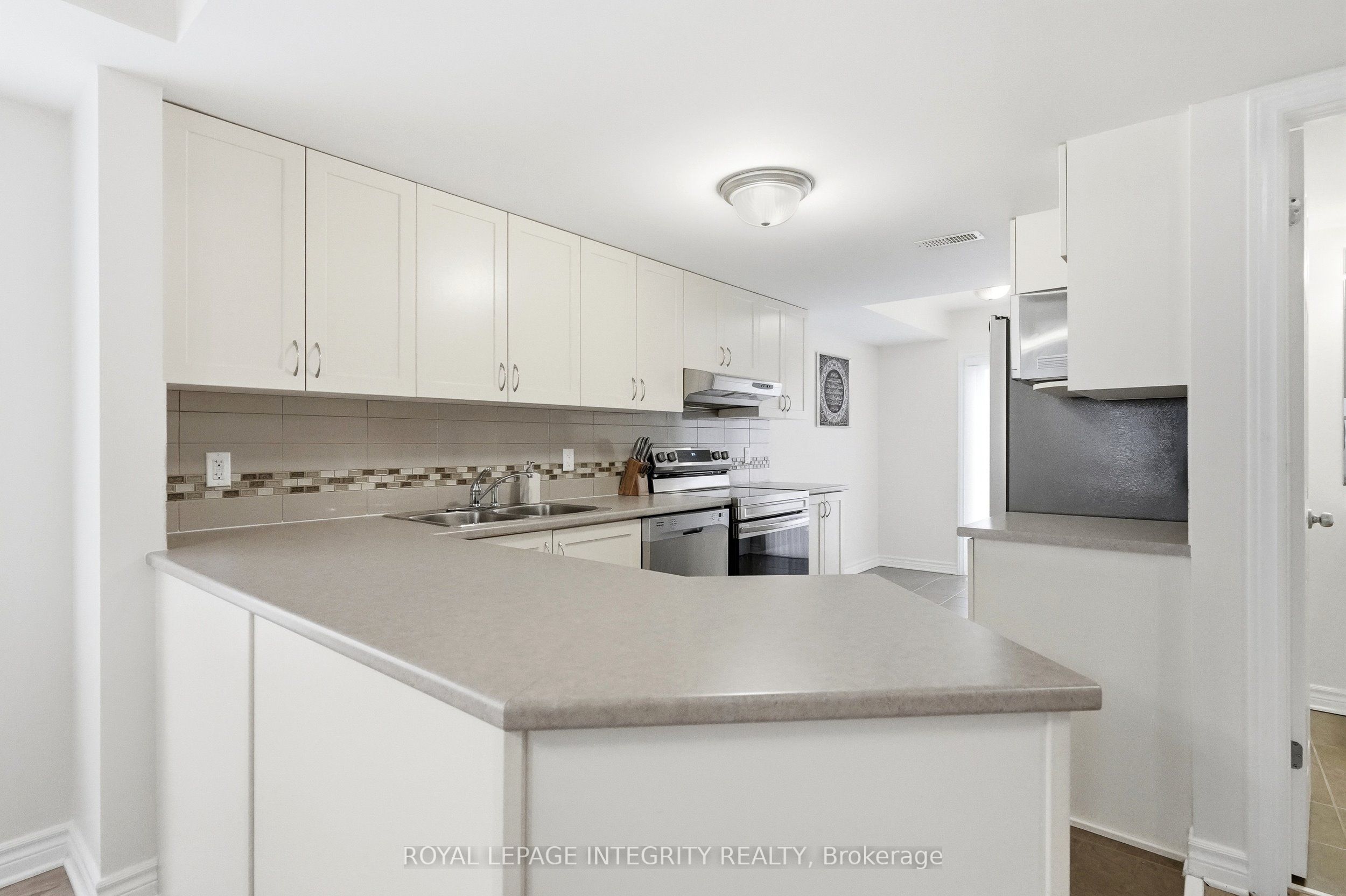 2341 Esprit Drive Property Photo 6