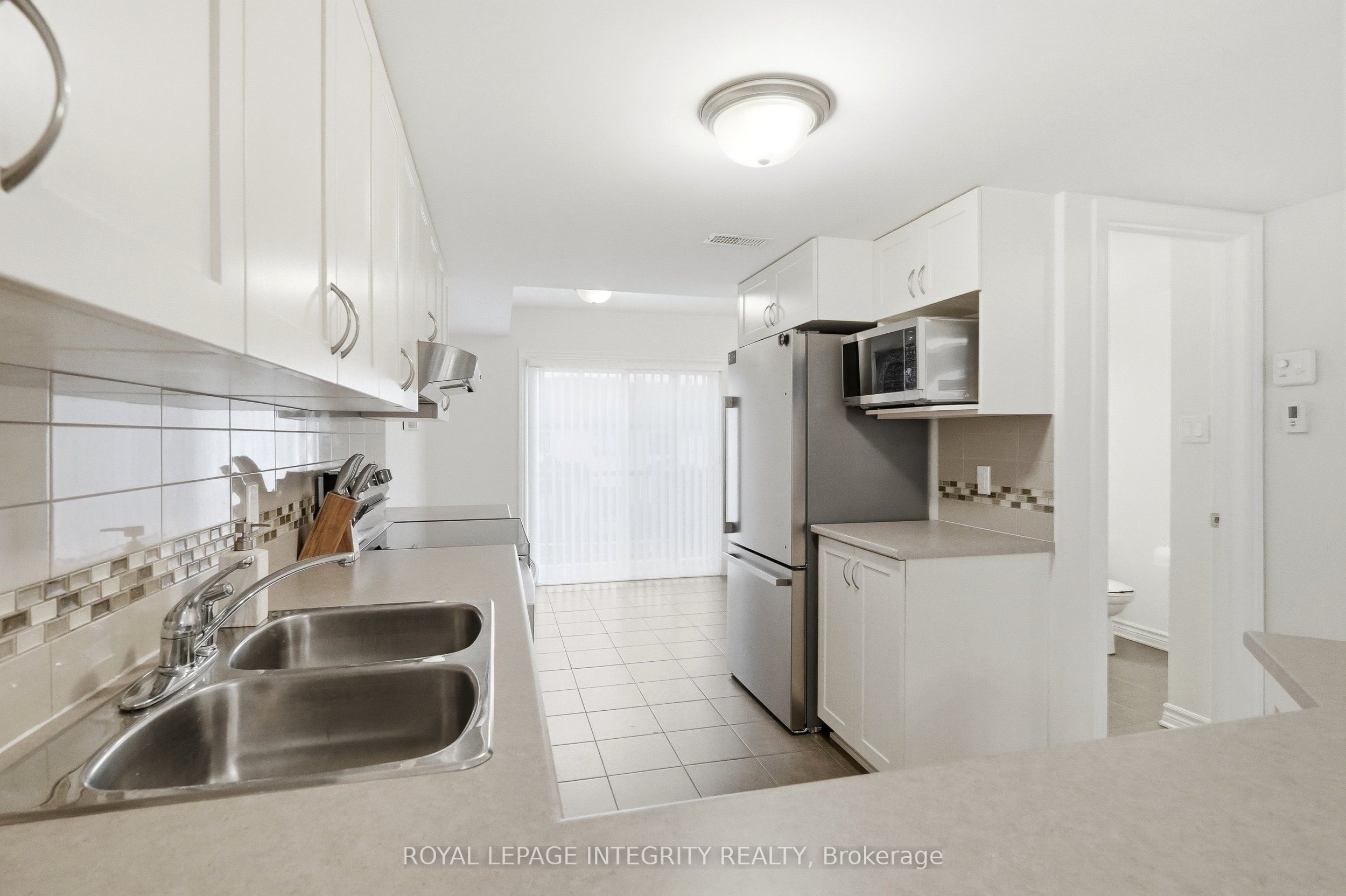 2341 Esprit Drive Property Photo 7