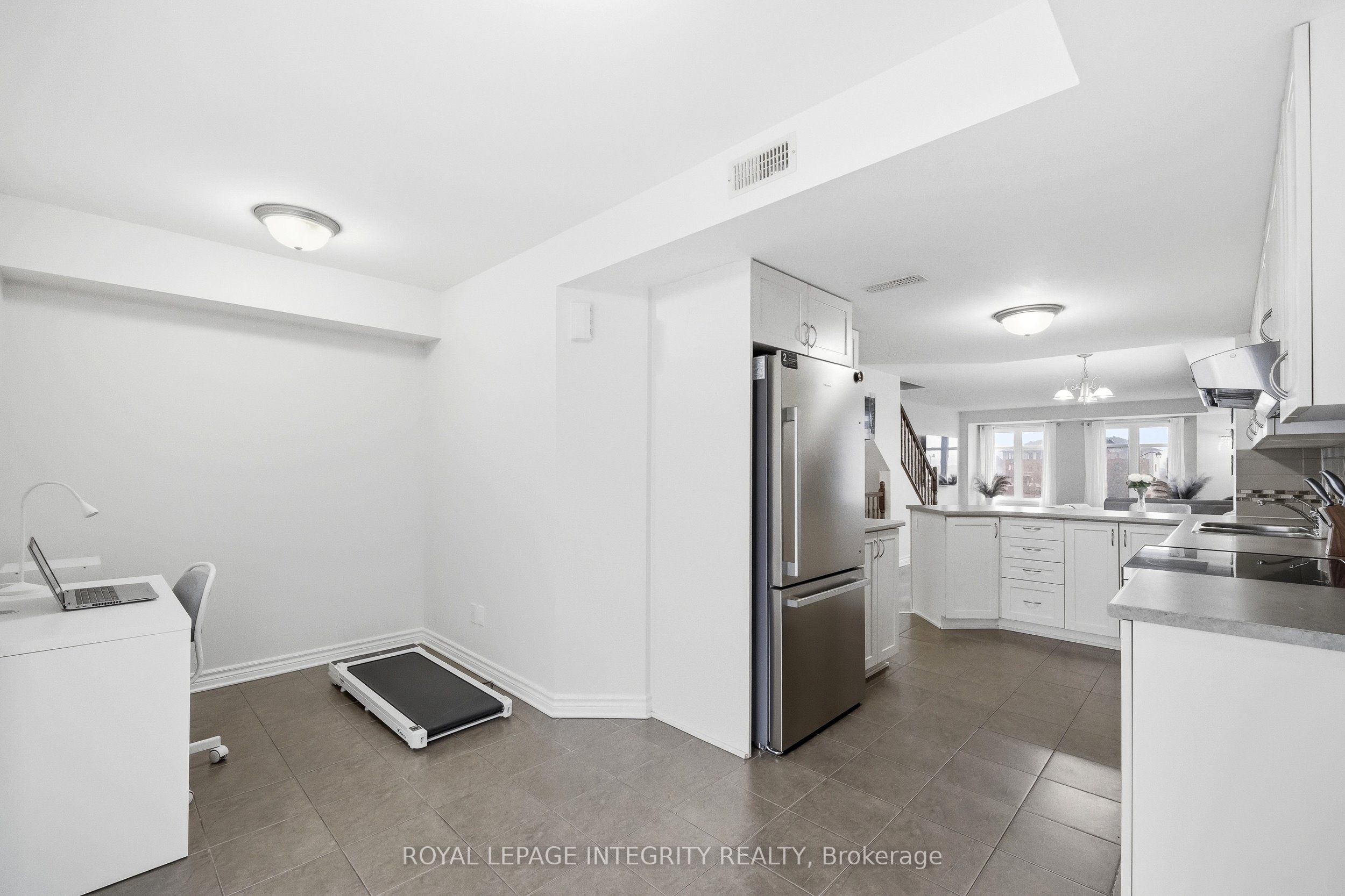 2341 Esprit Drive Property Photo 11