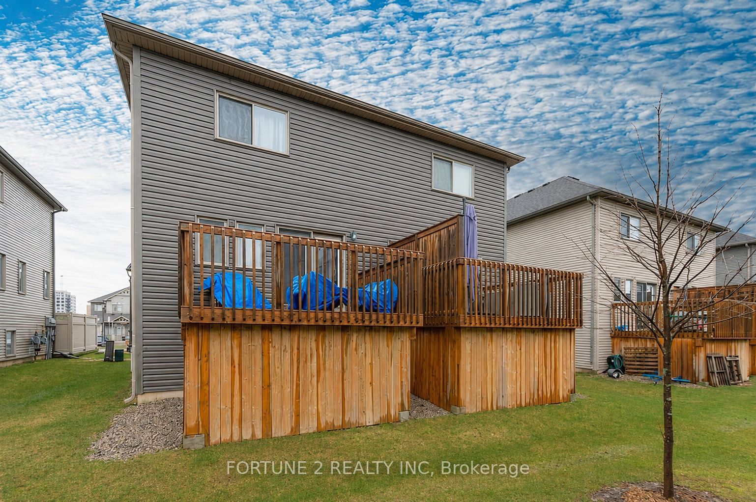3200 Singleton Avenue 11 Property Photo 4