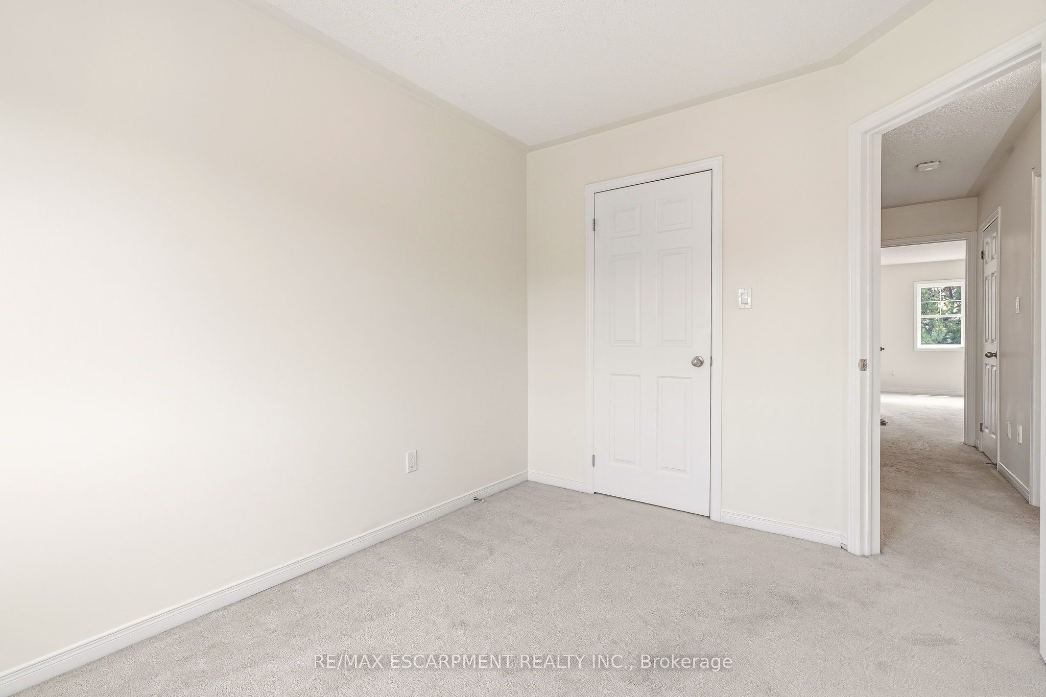 215 Nisbet Boulevard Property Photo 33
