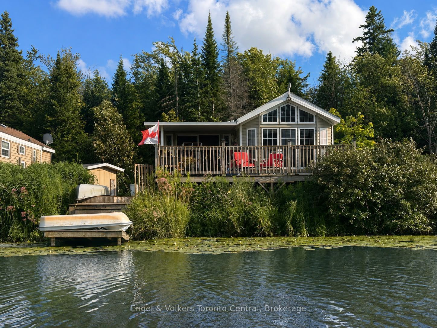 7489 Sideroad 5 E T113 Property Photo 1