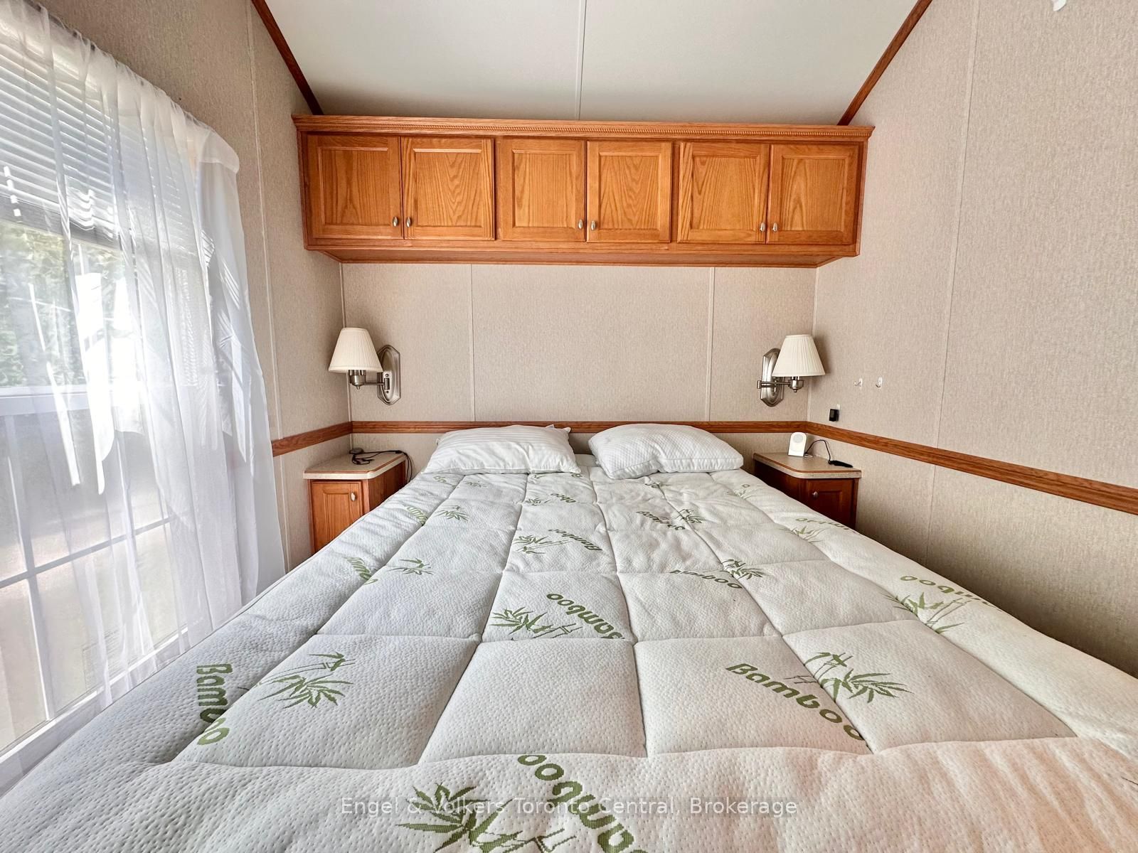 7489 Sideroad 5 E T113 Property Photo 19