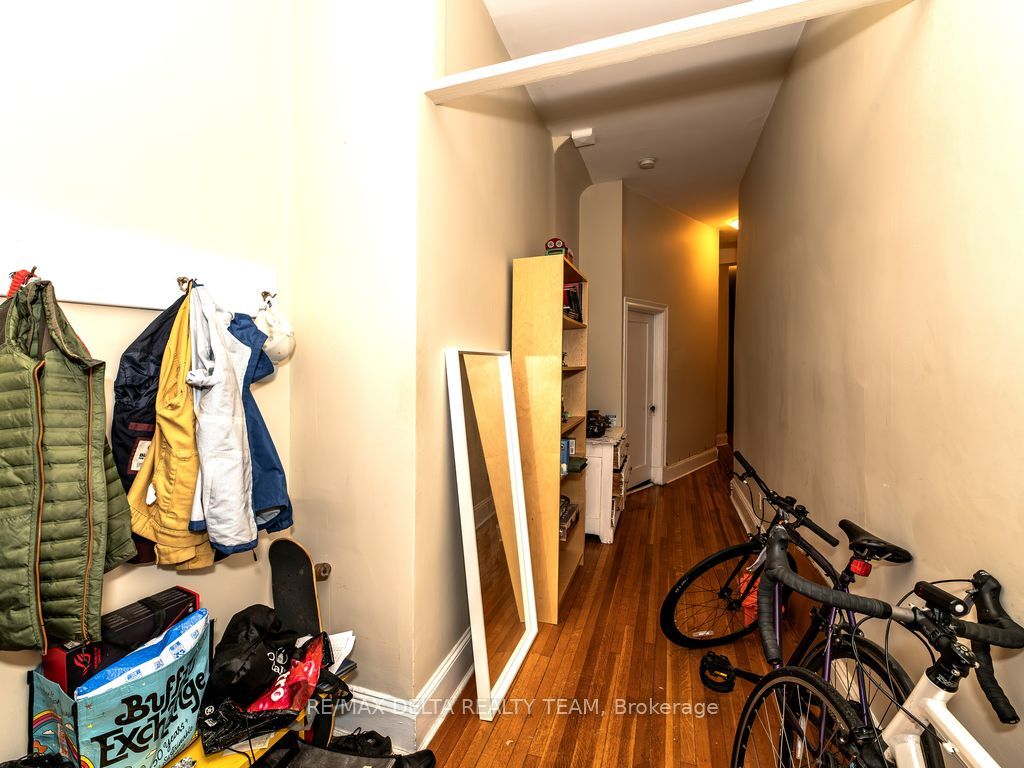 290-292 Daly Avenue Property Photo 4