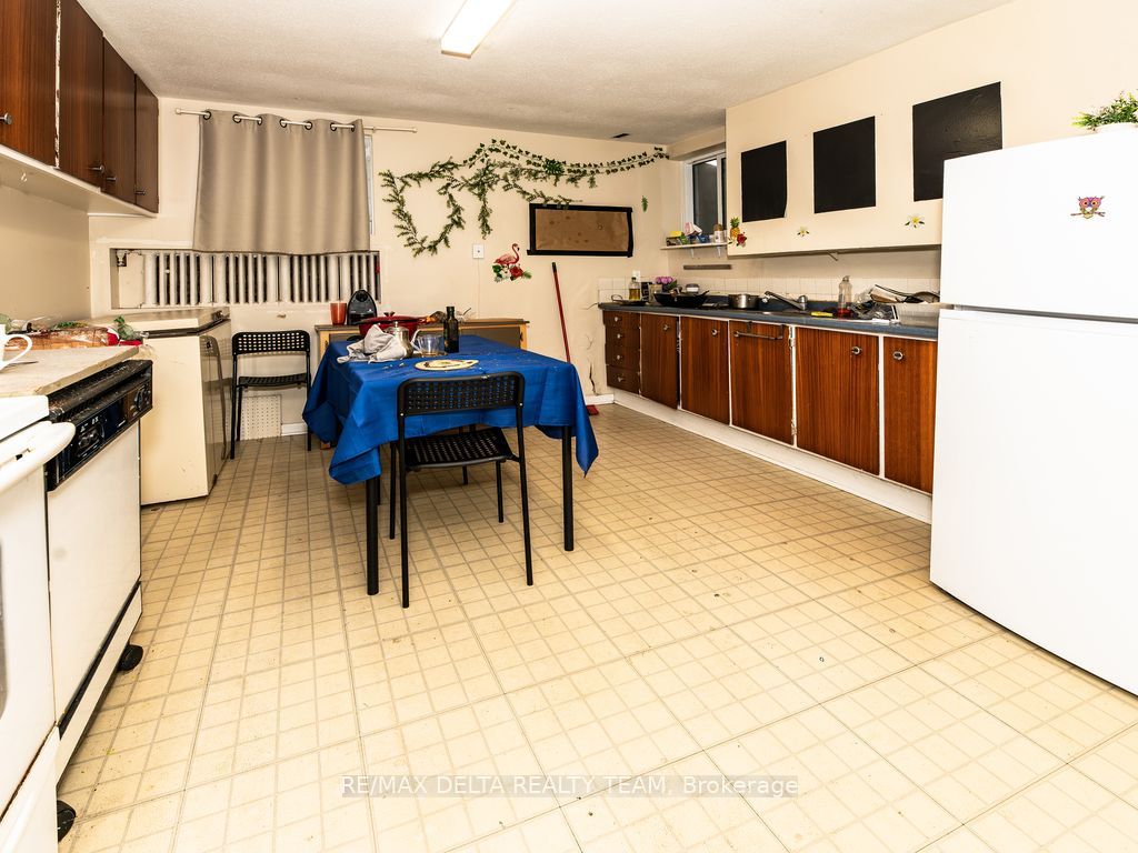 290-292 Daly Avenue Property Photo 11