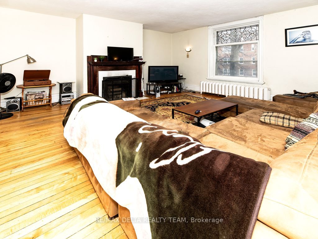 290-292 Daly Avenue Property Photo 15
