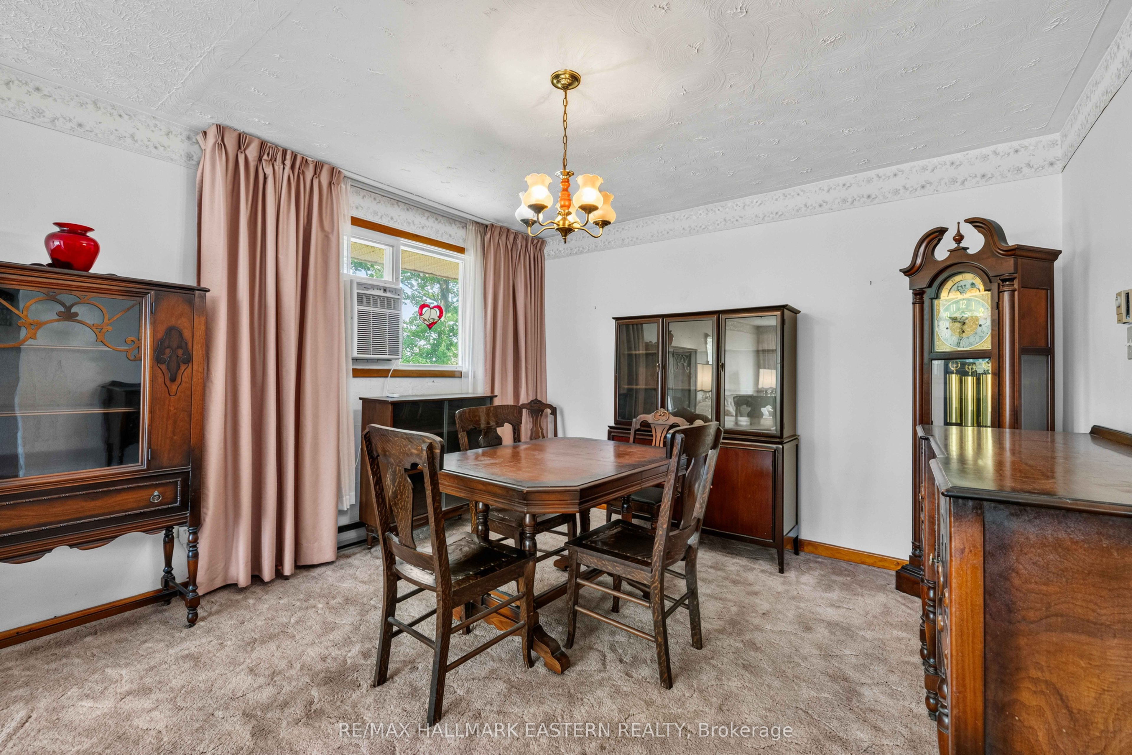 921 Robinson Road Property Photo 6
