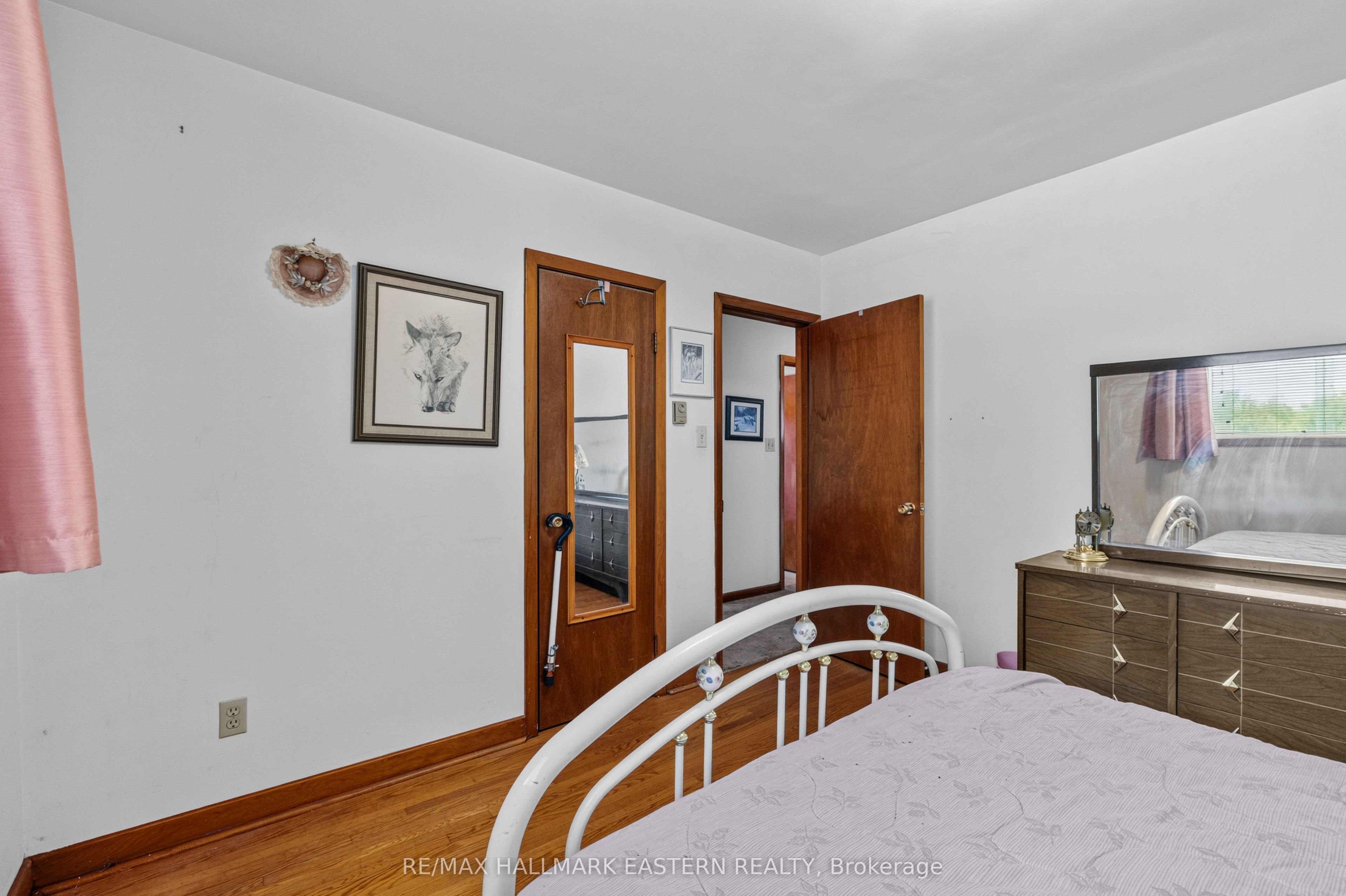 921 Robinson Road Property Photo 12