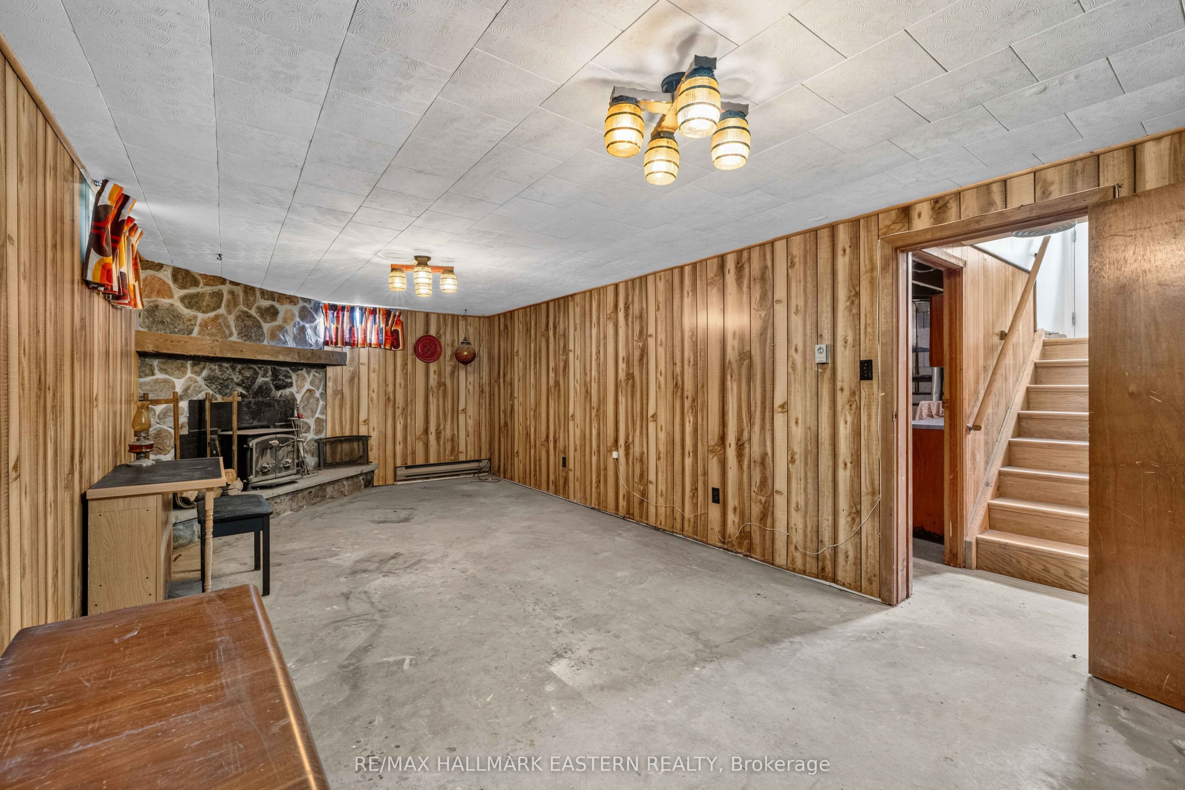 921 Robinson Road Property Photo 16