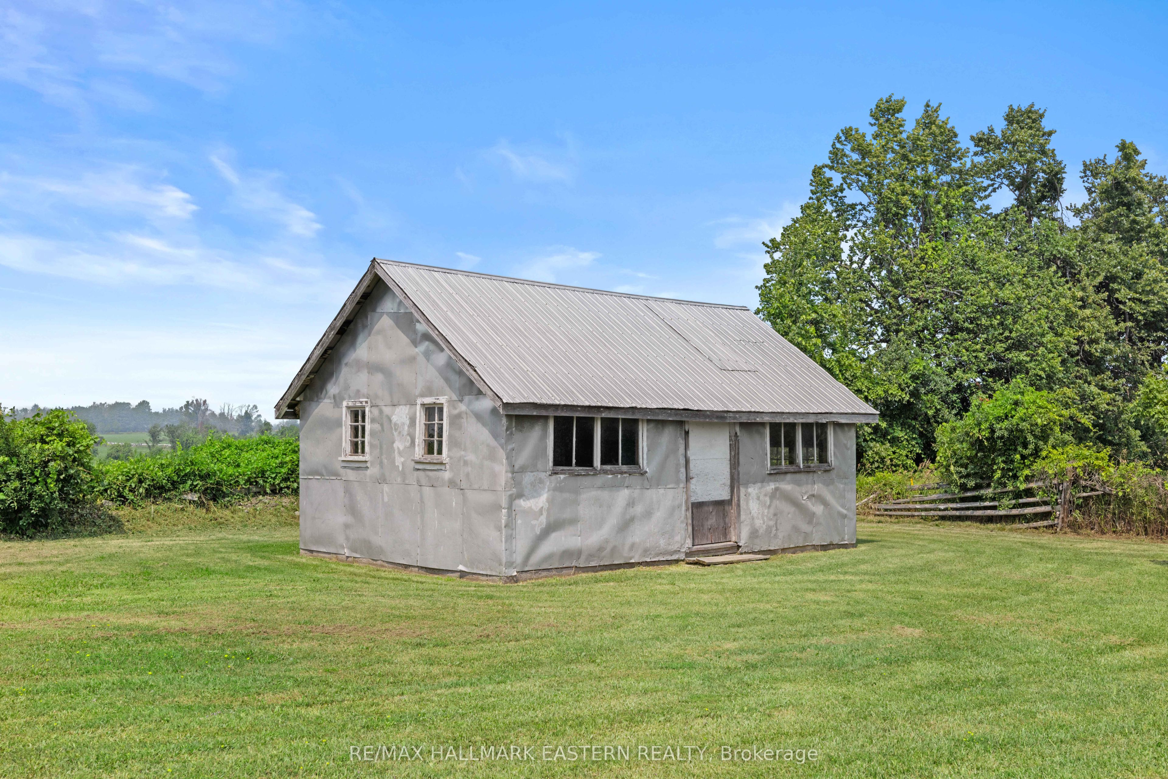 921 Robinson Road Property Photo 31