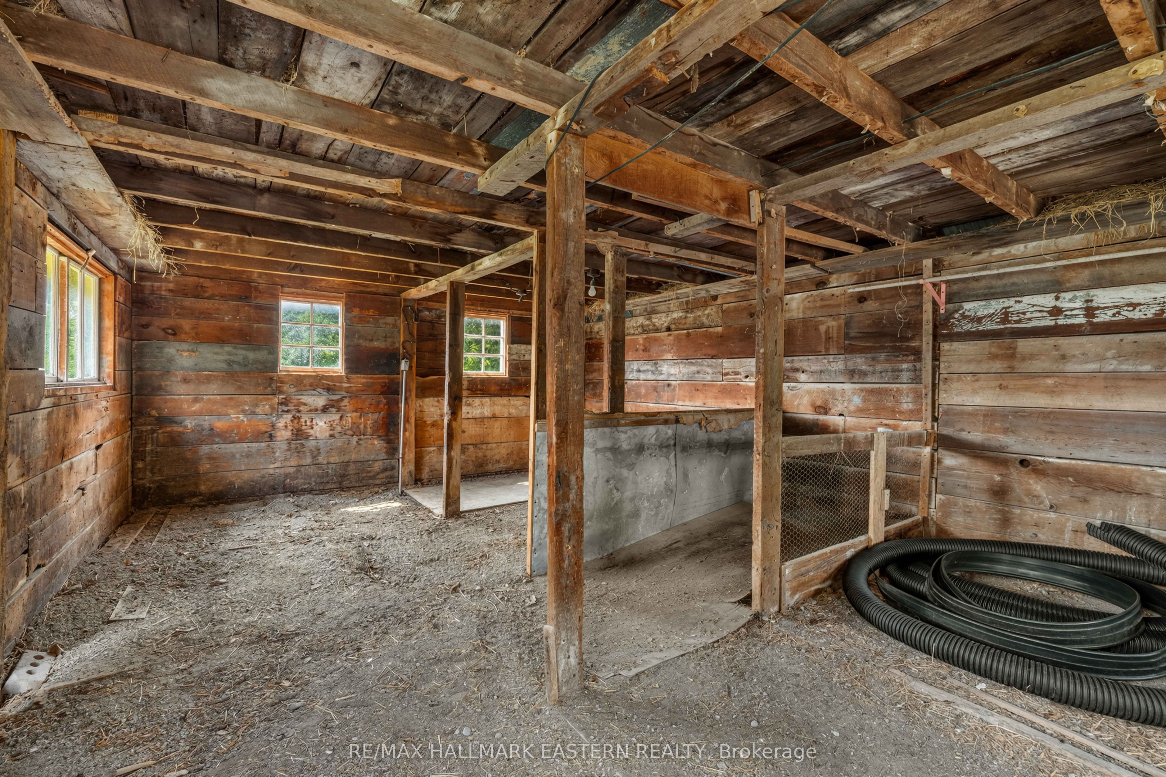 921 Robinson Road Property Photo 33