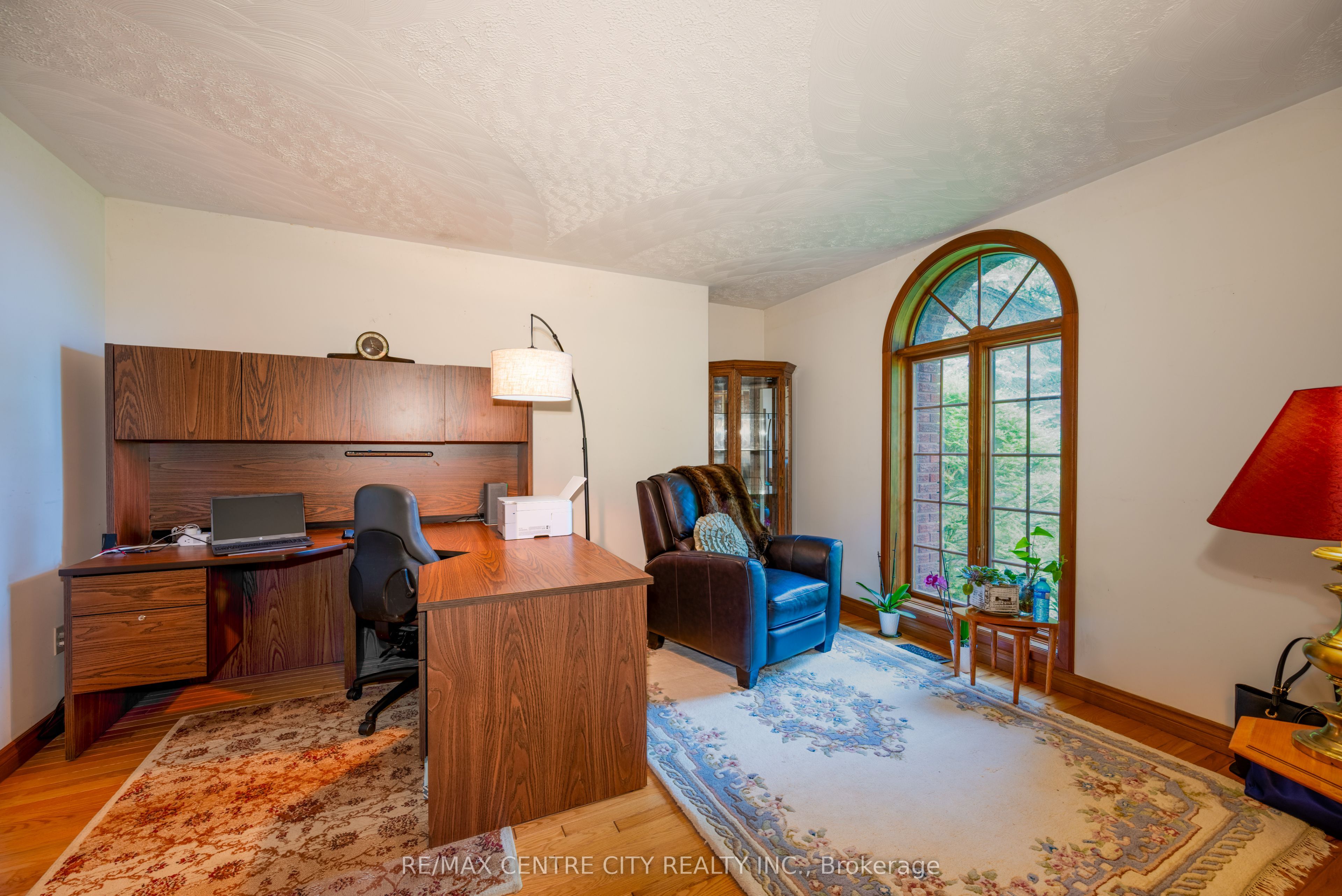 42067 Ferguson Line Property Photo 5