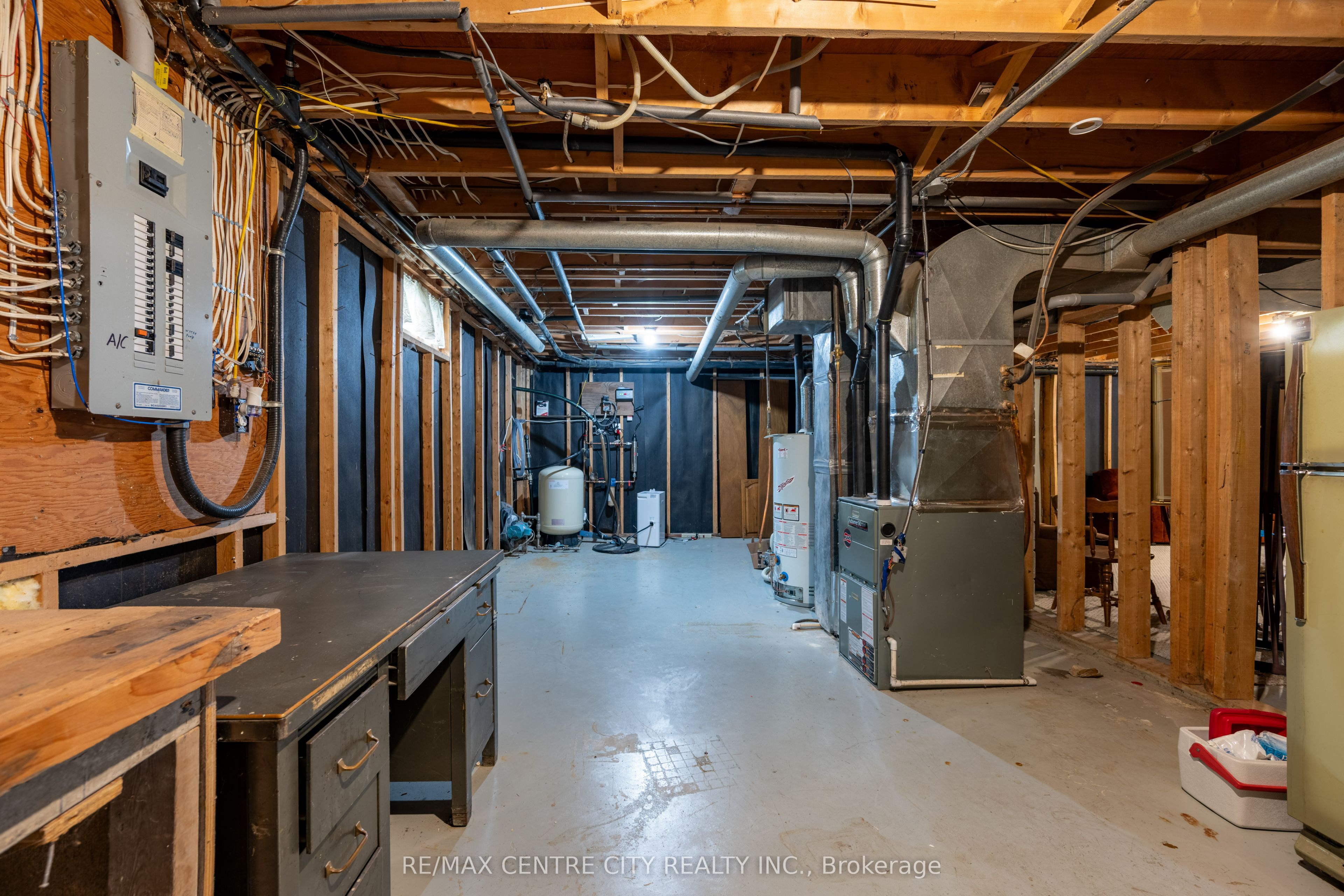 42067 Ferguson Line Property Photo 31