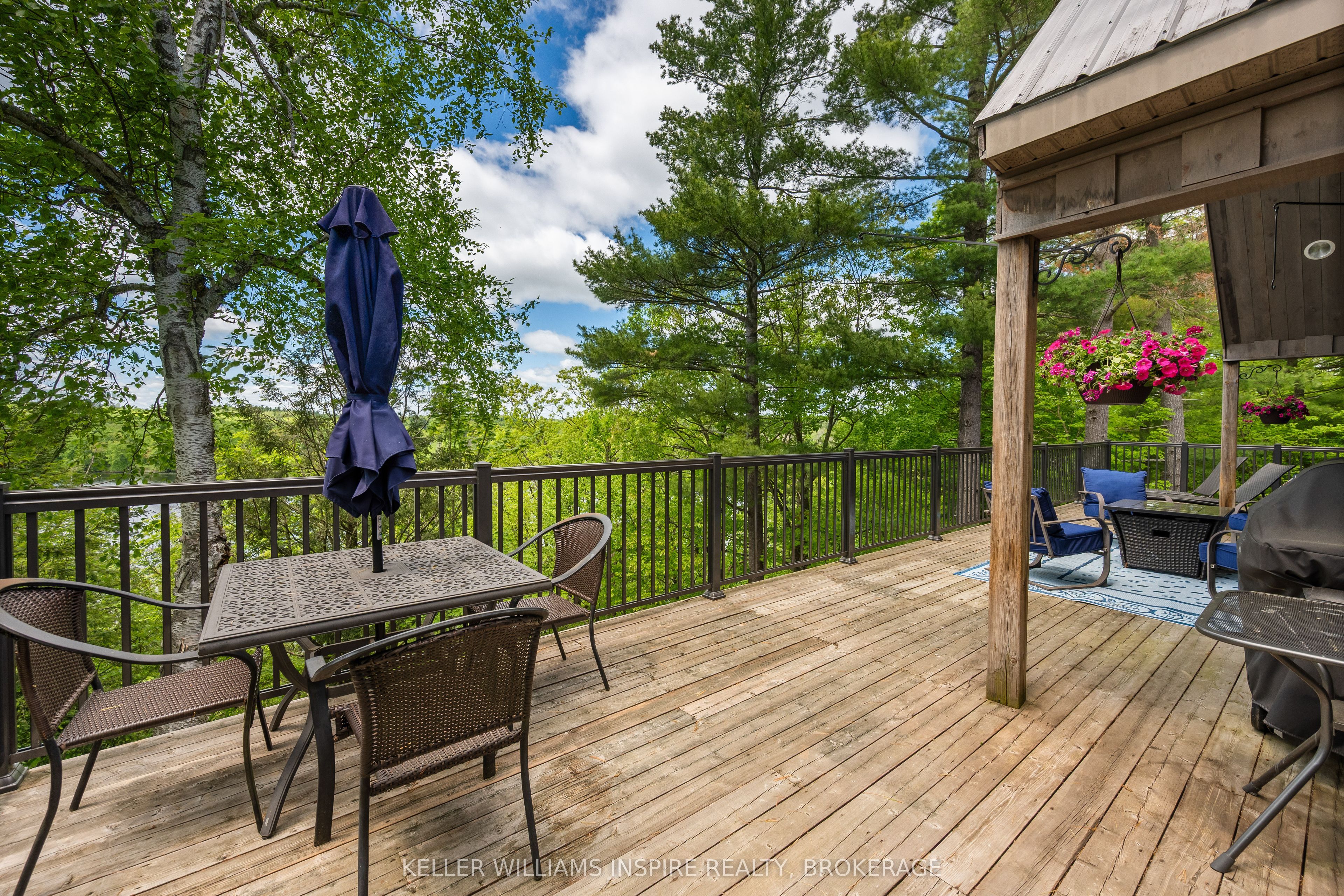 1023 Pepper Lane Property Photo 6