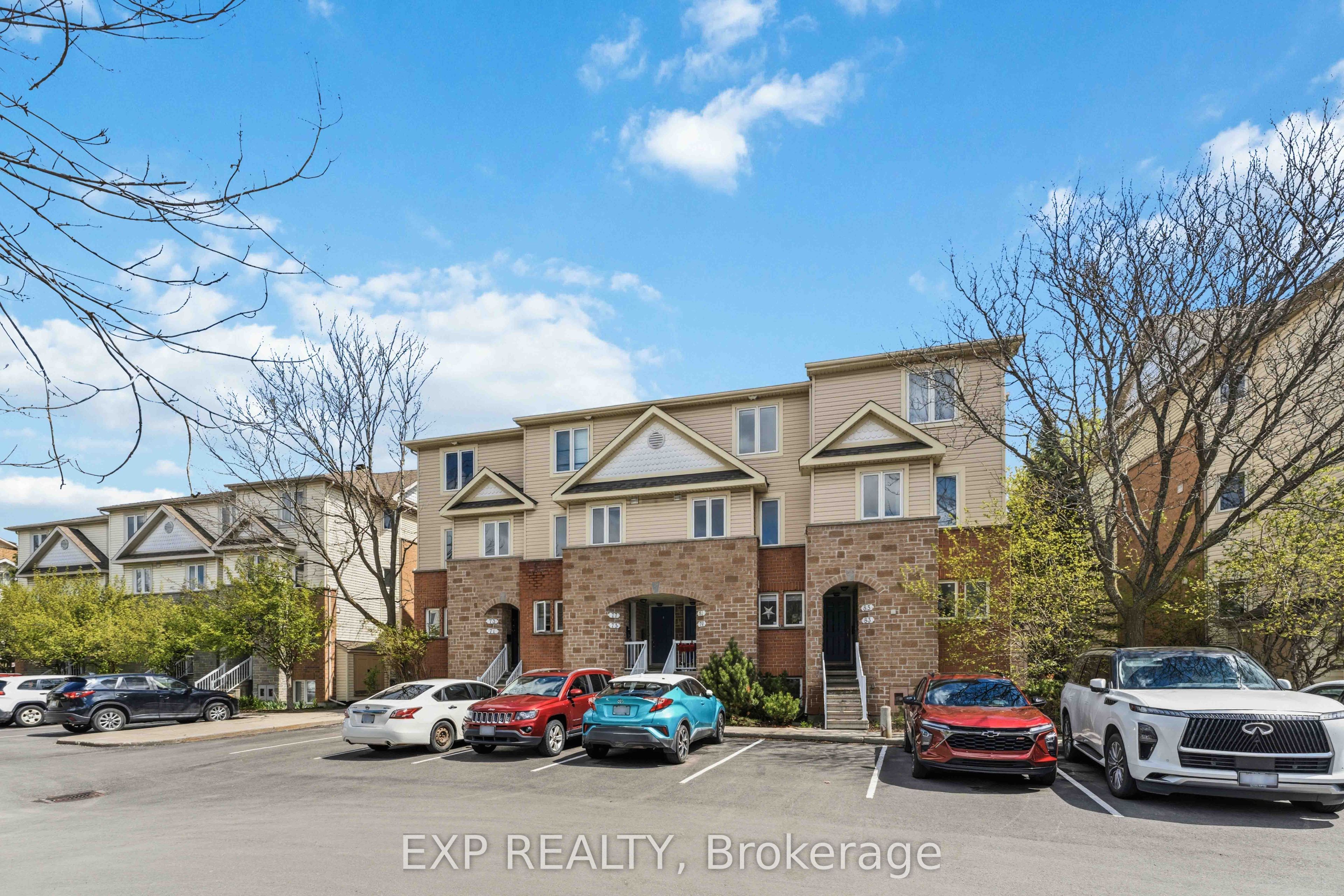 81 Strathaven Private Property Photo 1