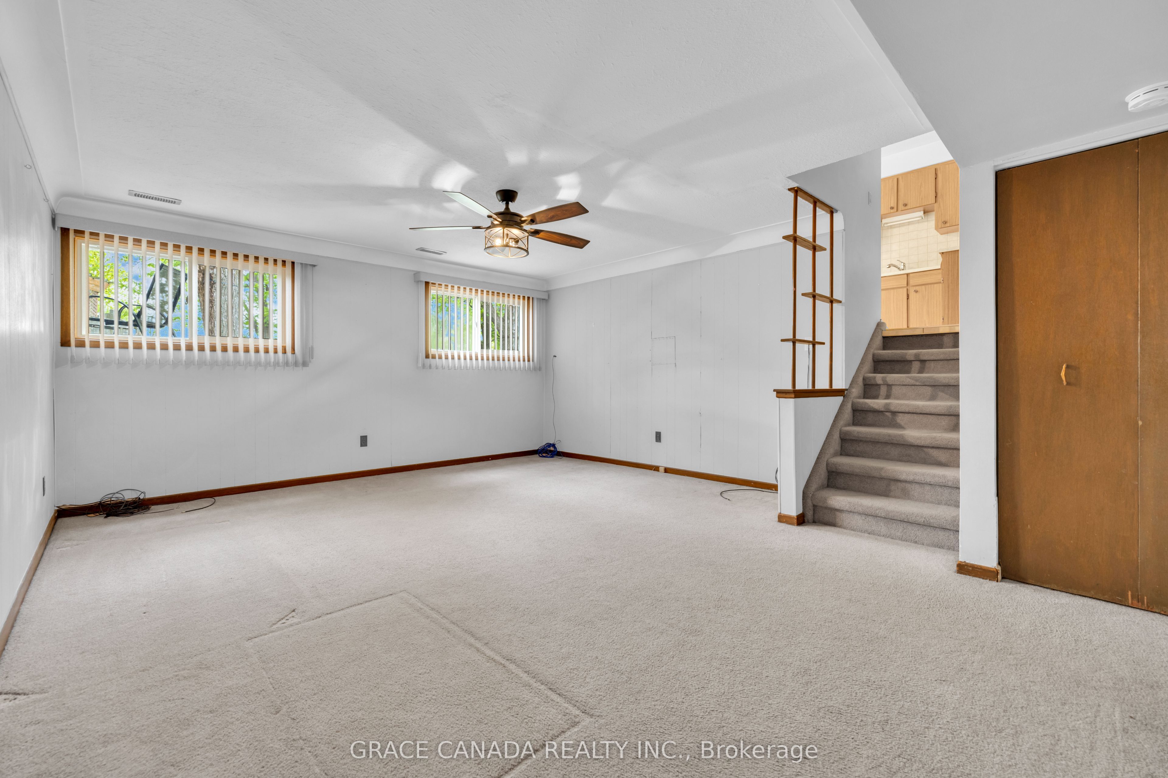 4650 - 4666 Caboto Drive Property Photo 23