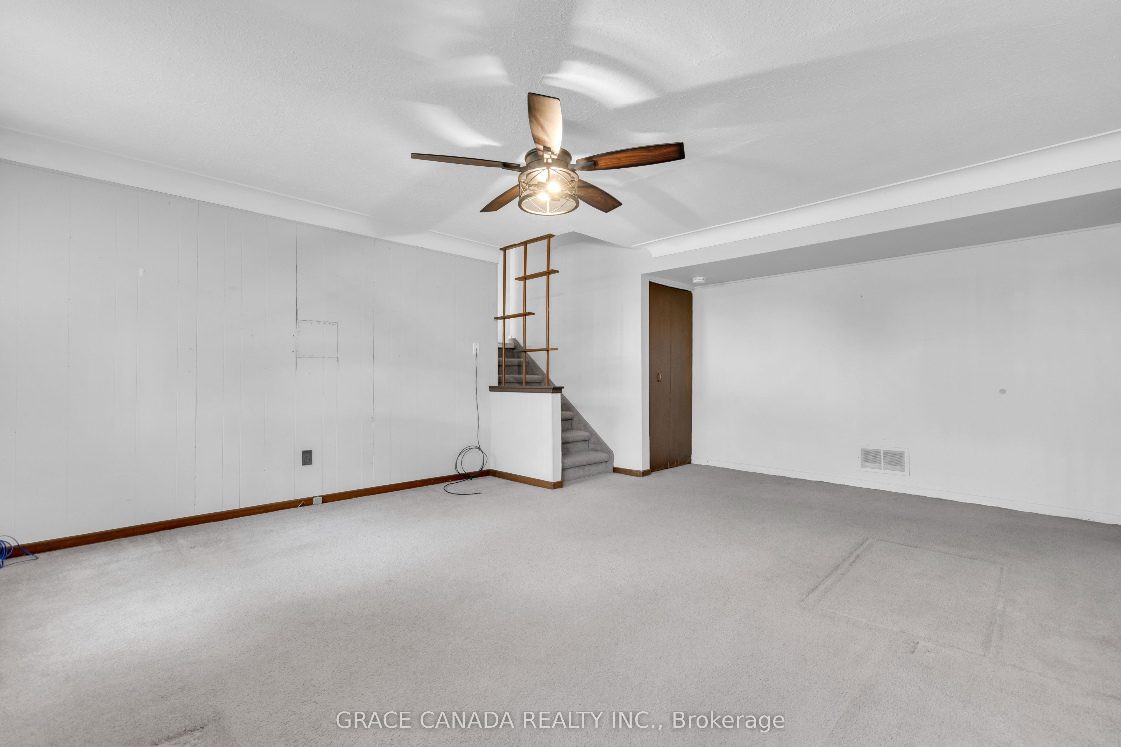 4650 - 4666 Caboto Drive Property Photo 25