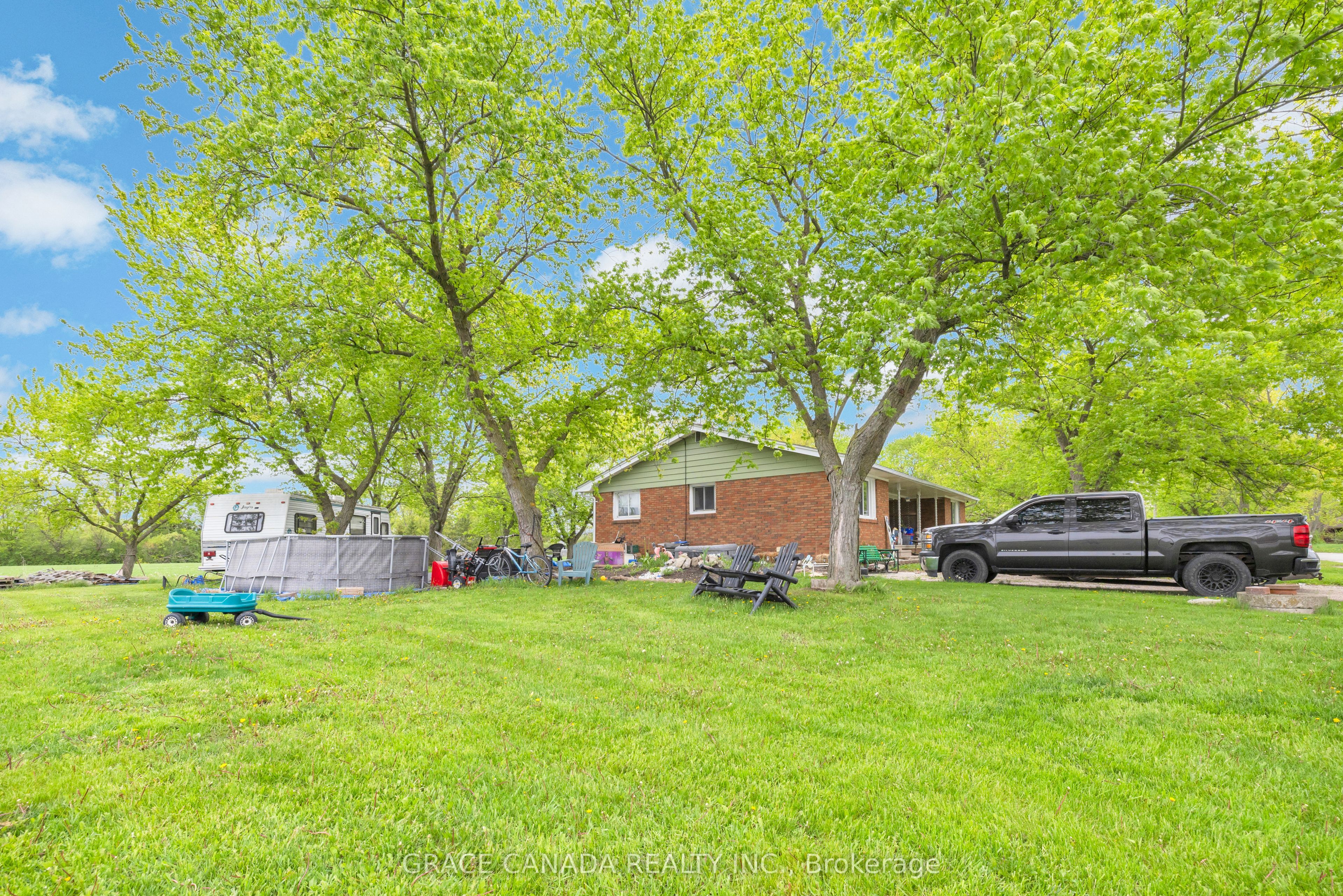 4650 - 4666 Caboto Drive Property Photo 37