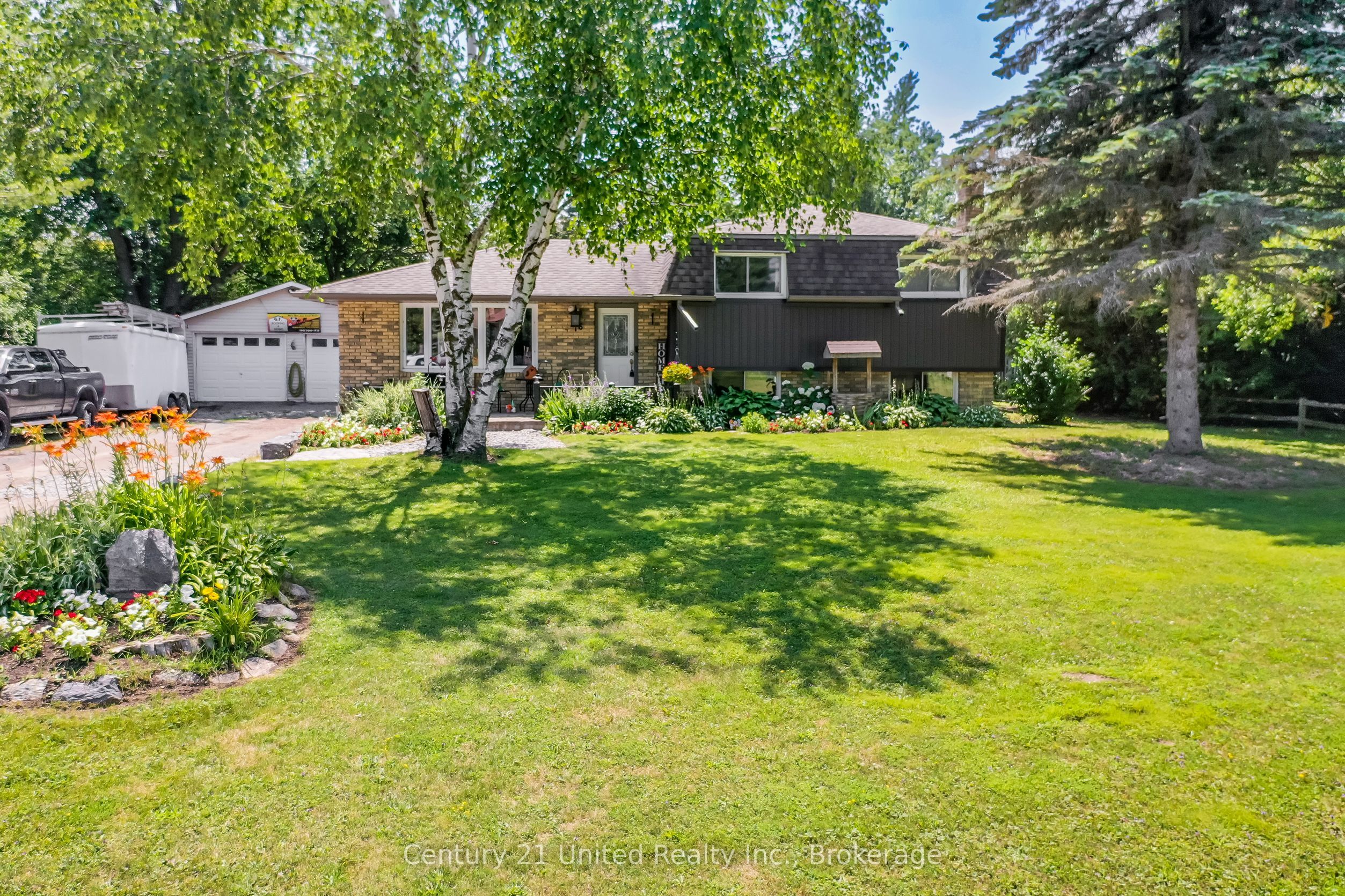 16 Janet Drive Property Photo 1