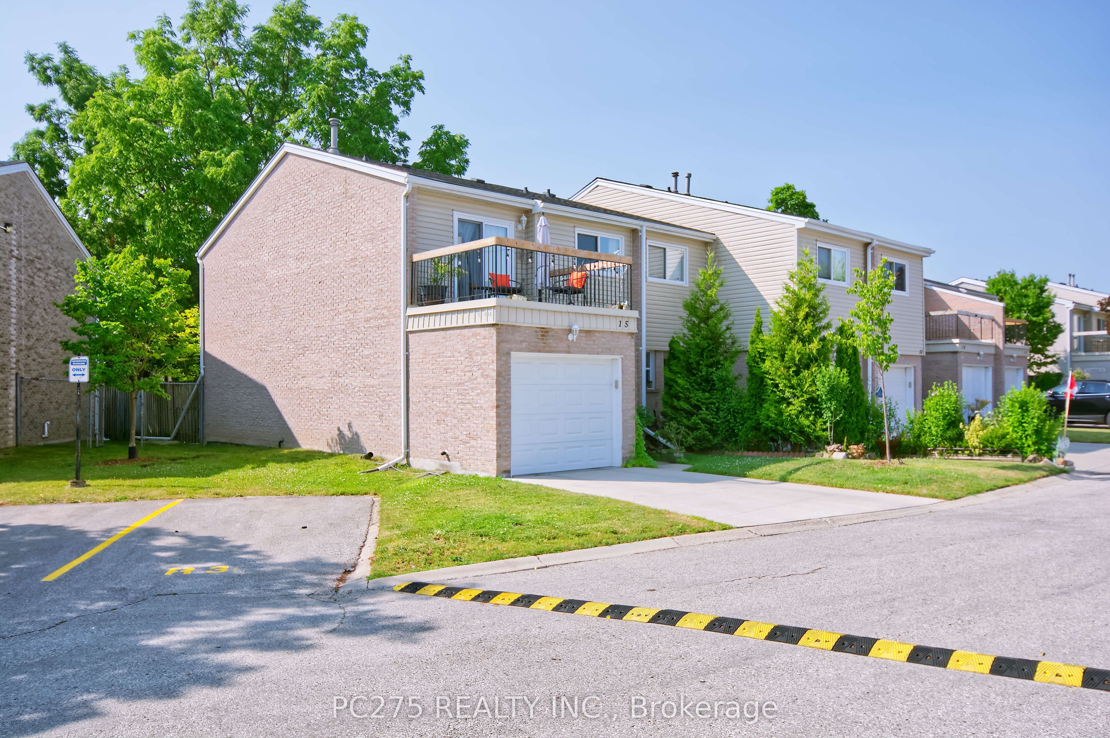 669 Osgoode Drive 15 Property Photo 1