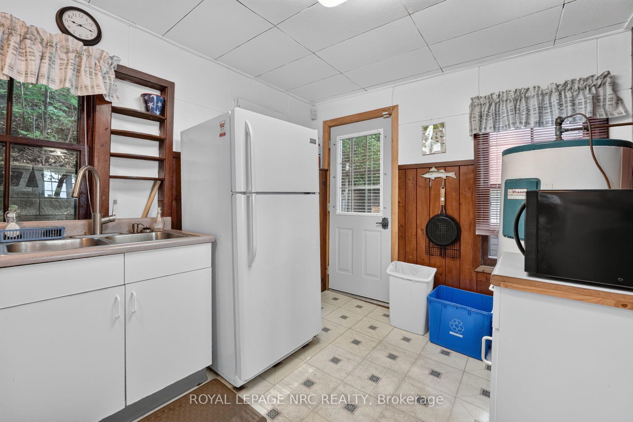 4031 Crystal Beach Hill Lane Property Photo 24
