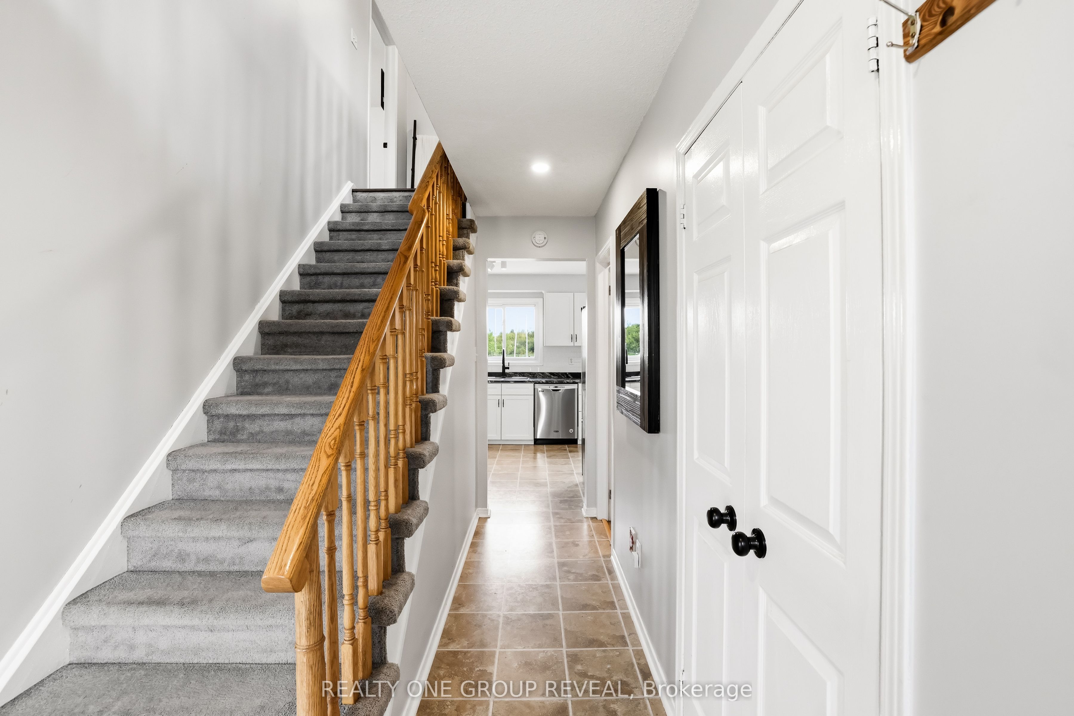 2 Mancini Dr Drive Property Photo 7