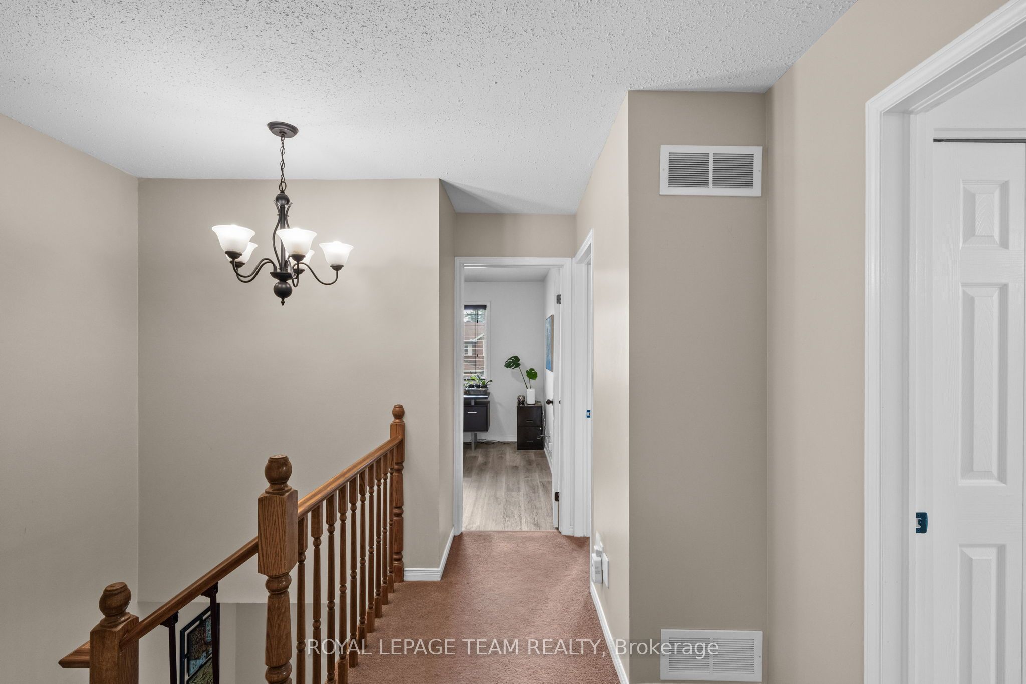 50 Springcreek Crescent Property Photo 23