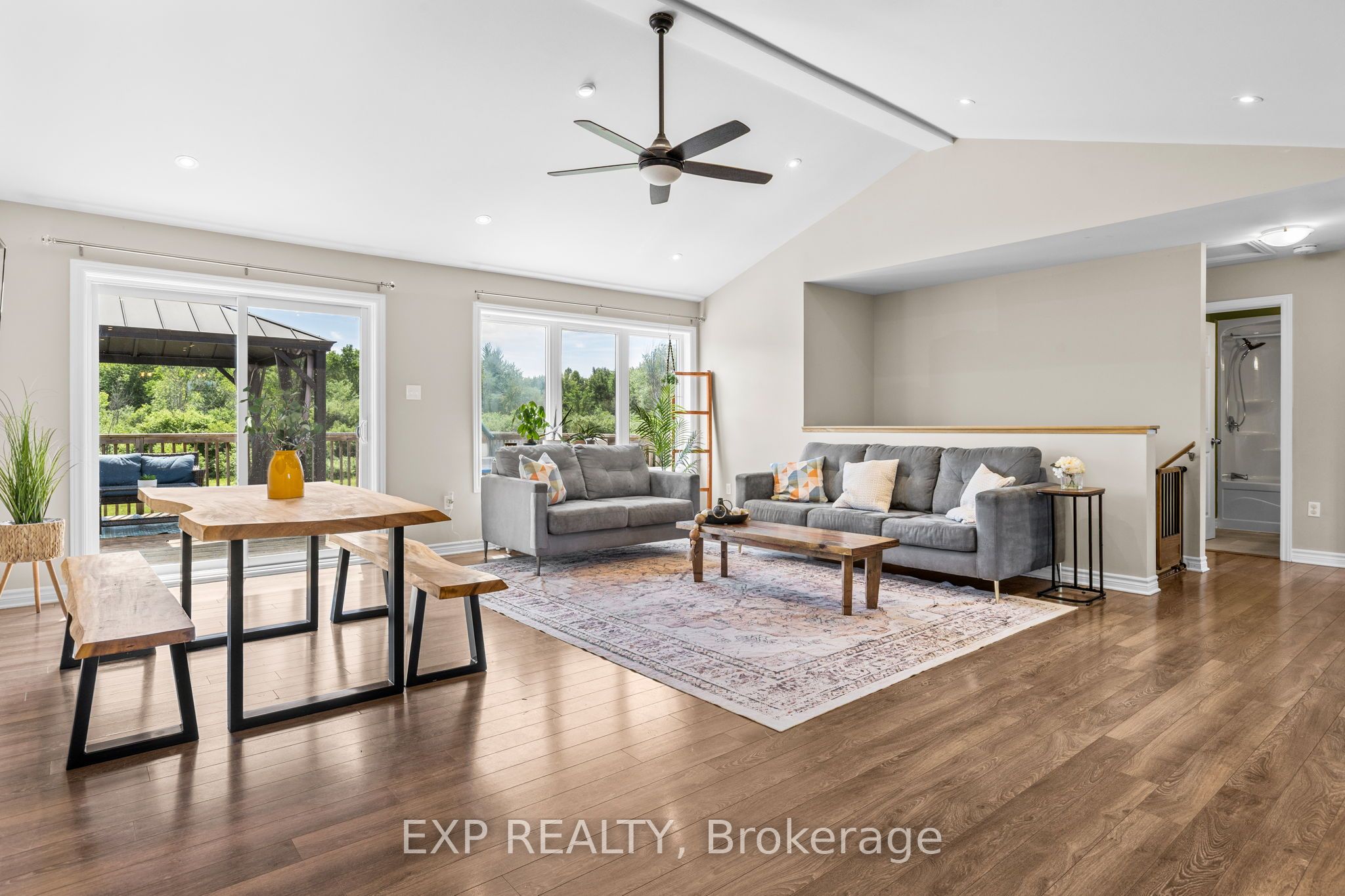 4153 Roger Stevens Drive Property Photo 10