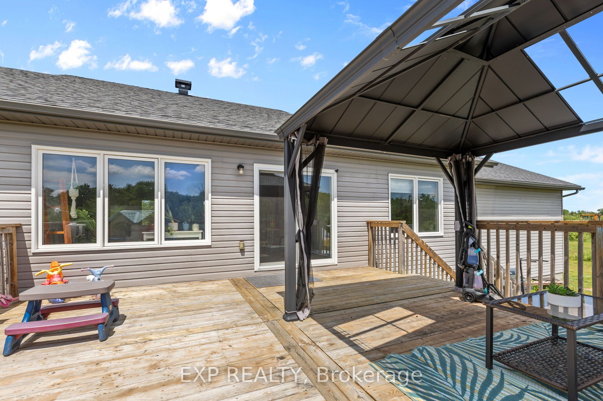 4153 Roger Stevens Drive Property Photo 32