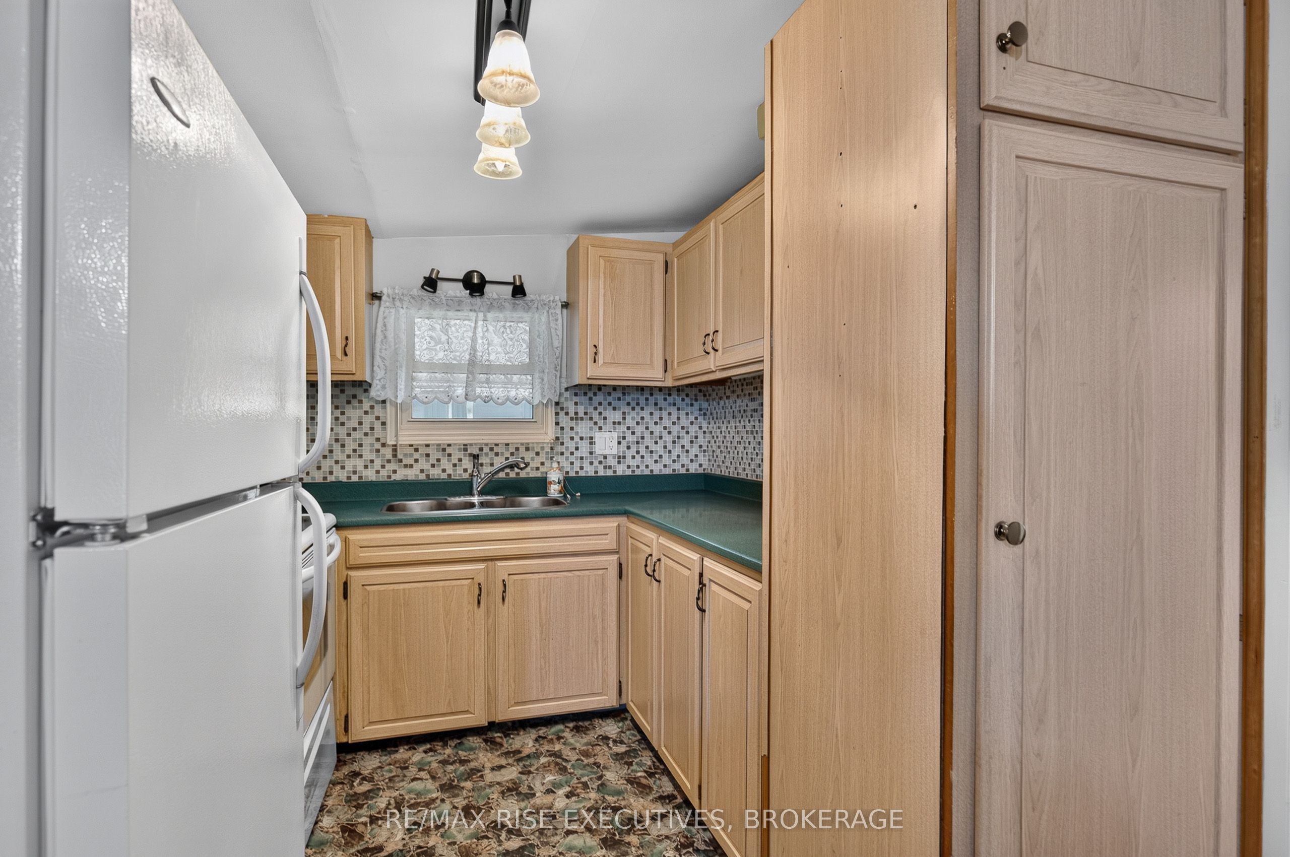 18 Wentworth Drive Property Photo 10