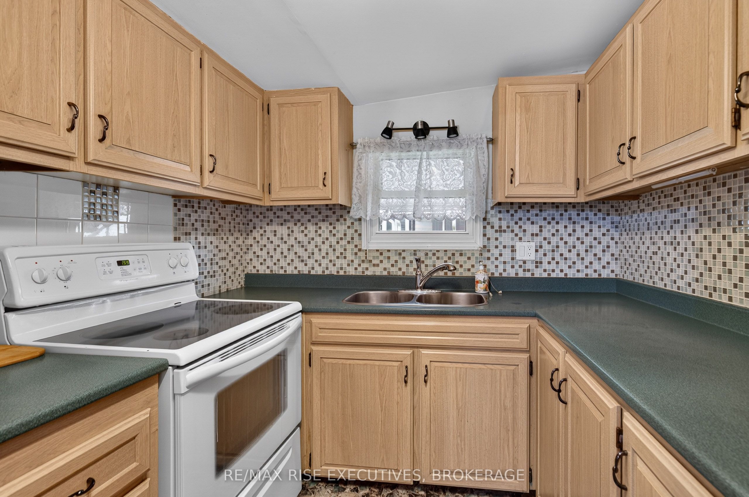 18 Wentworth Drive Property Photo 11