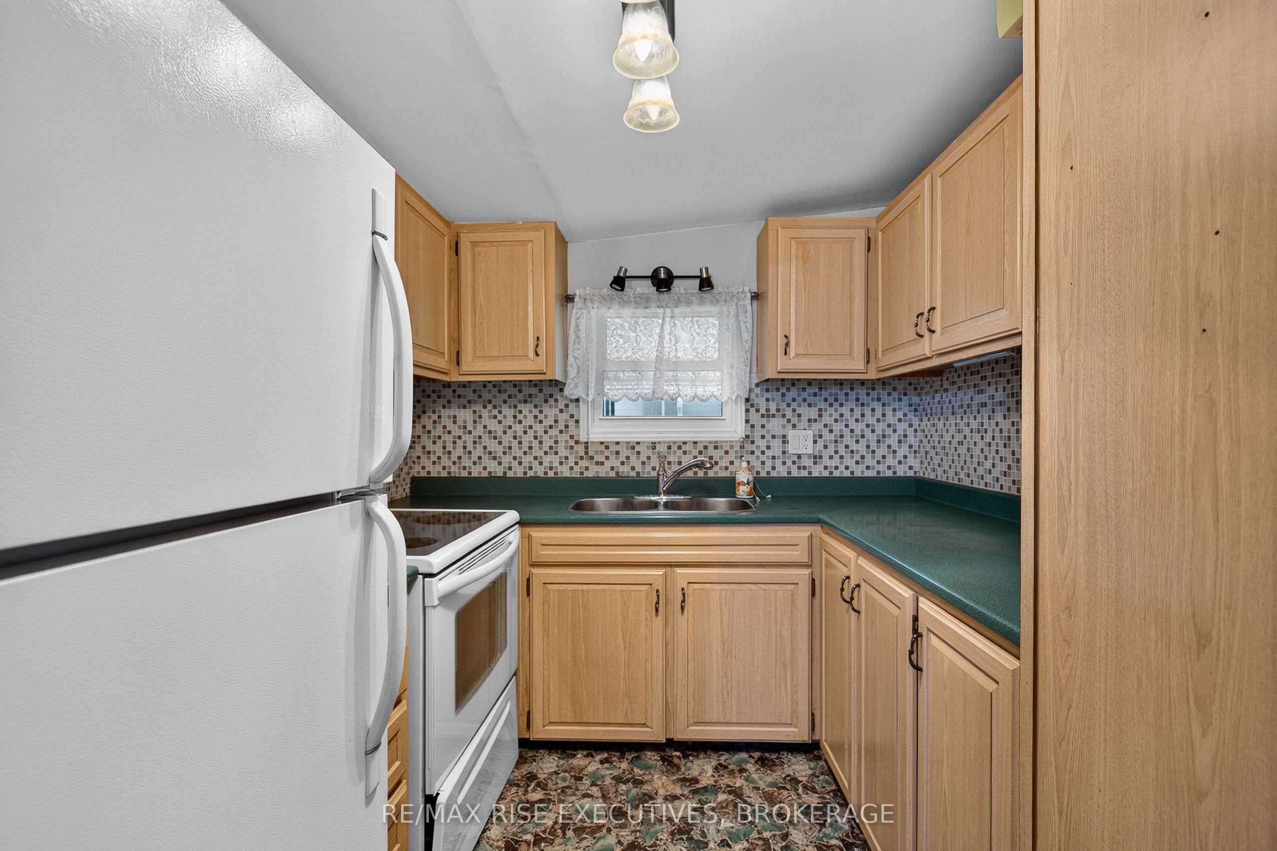 18 Wentworth Drive Property Photo 12
