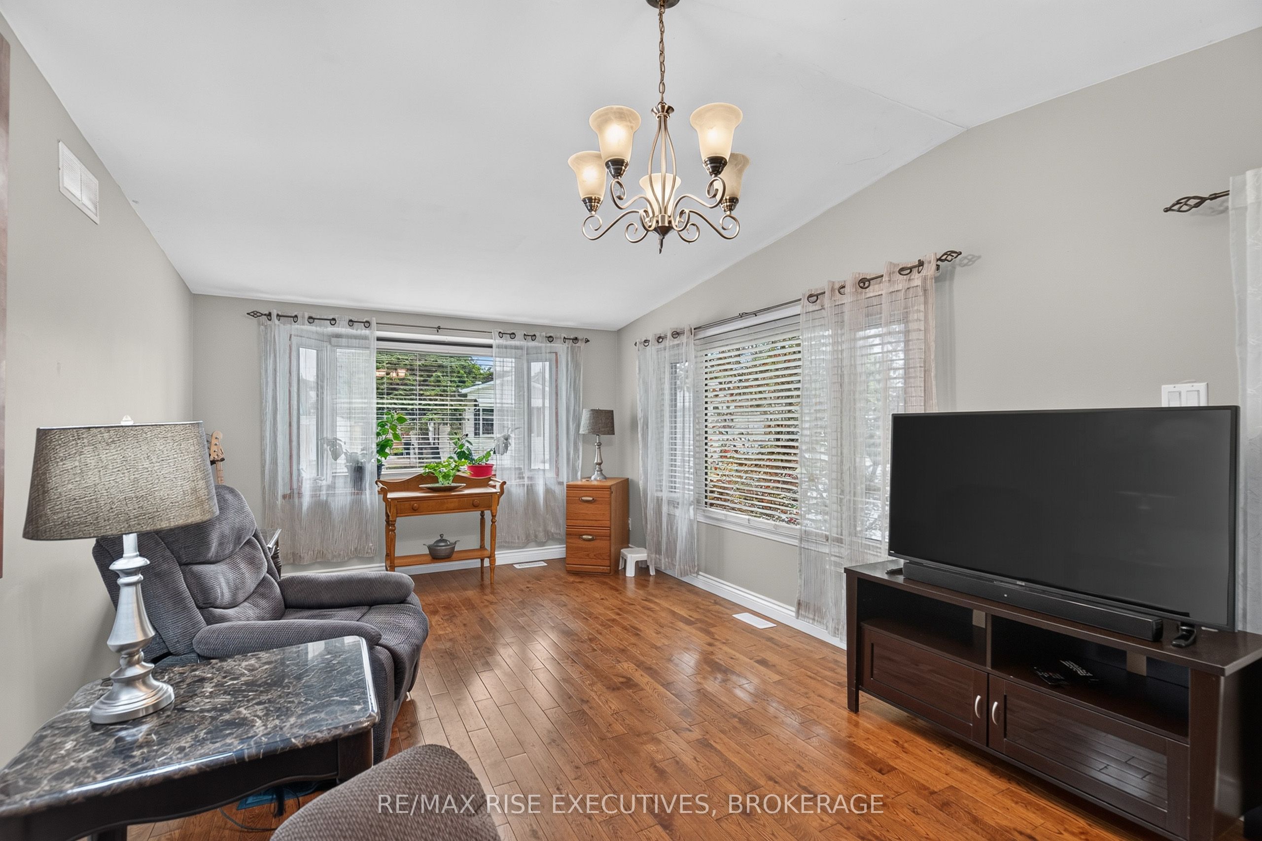 18 Wentworth Drive Property Photo 15