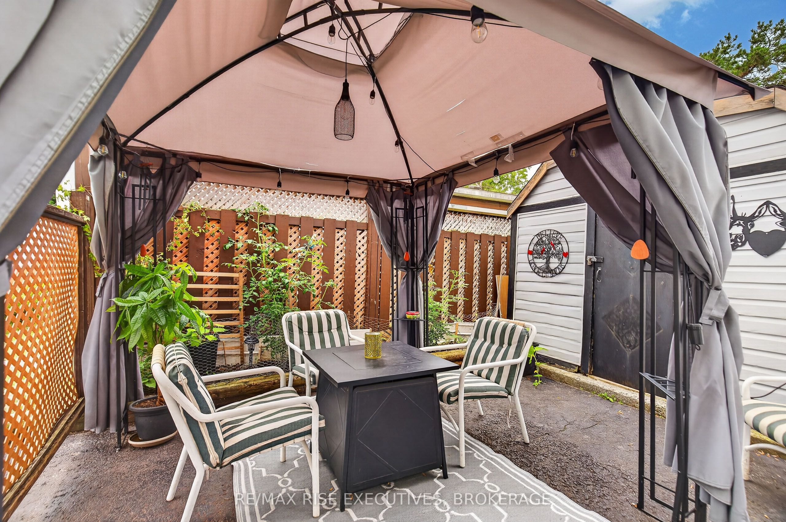 18 Wentworth Drive Property Photo 35
