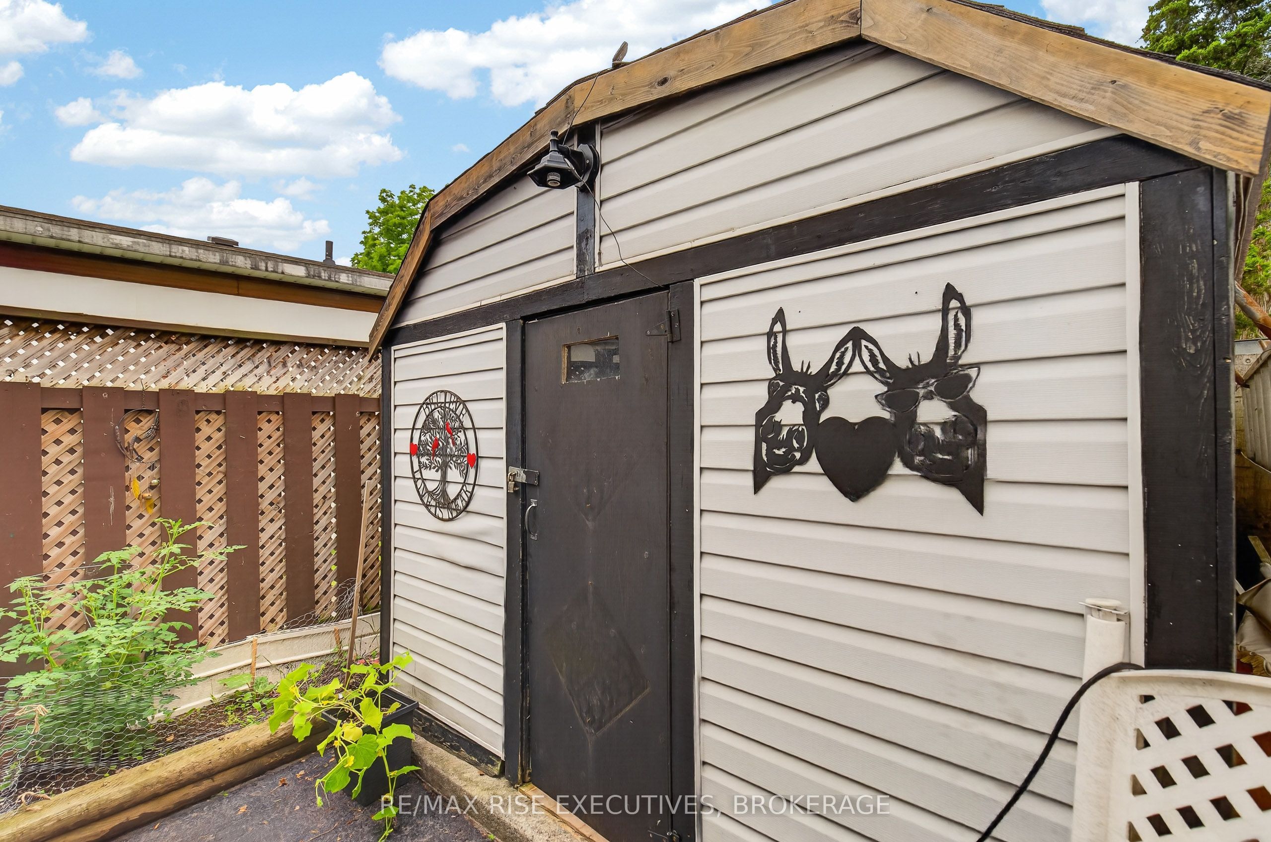 18 Wentworth Drive Property Photo 37
