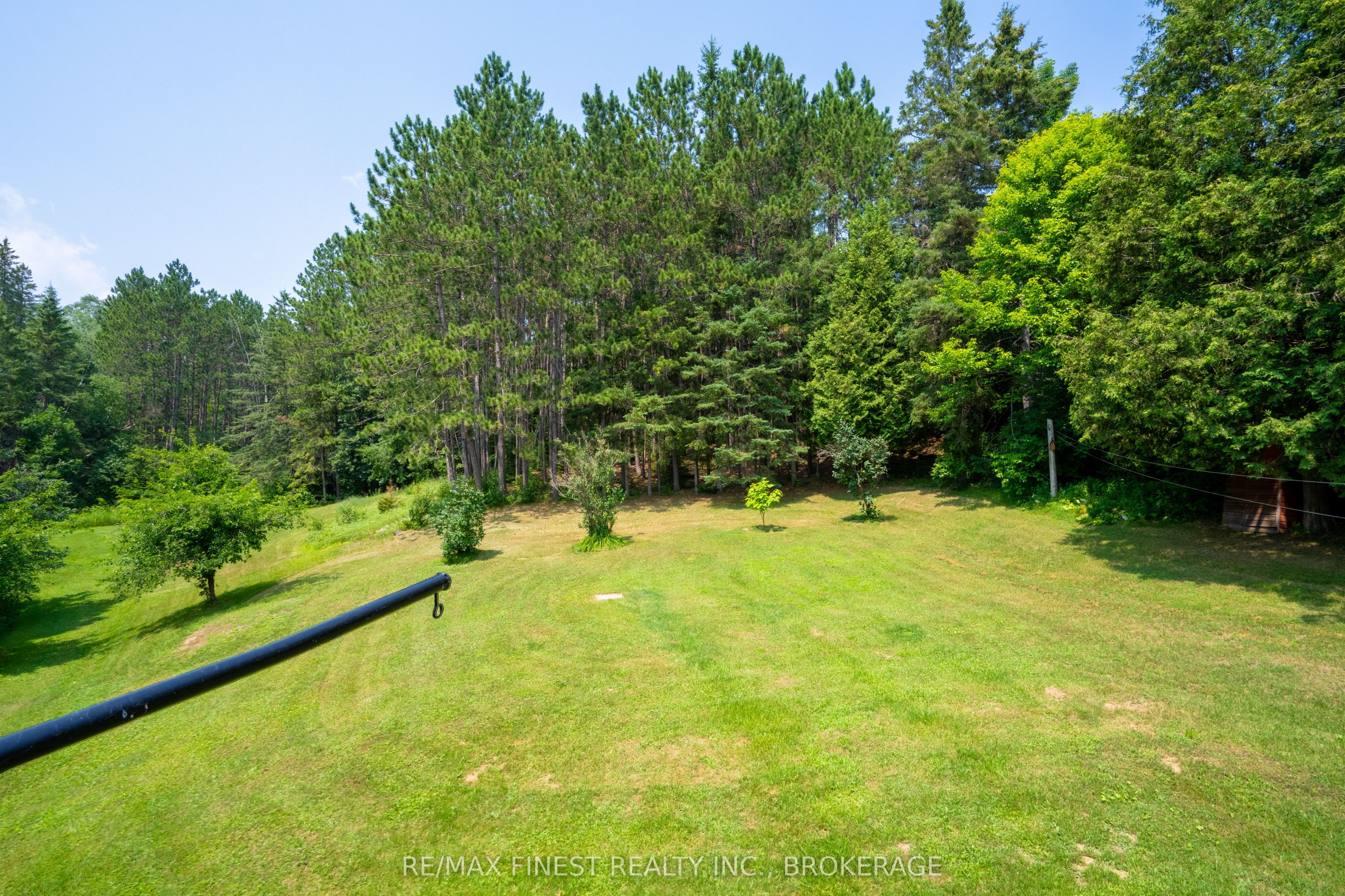 1031 James Road Property Photo 4