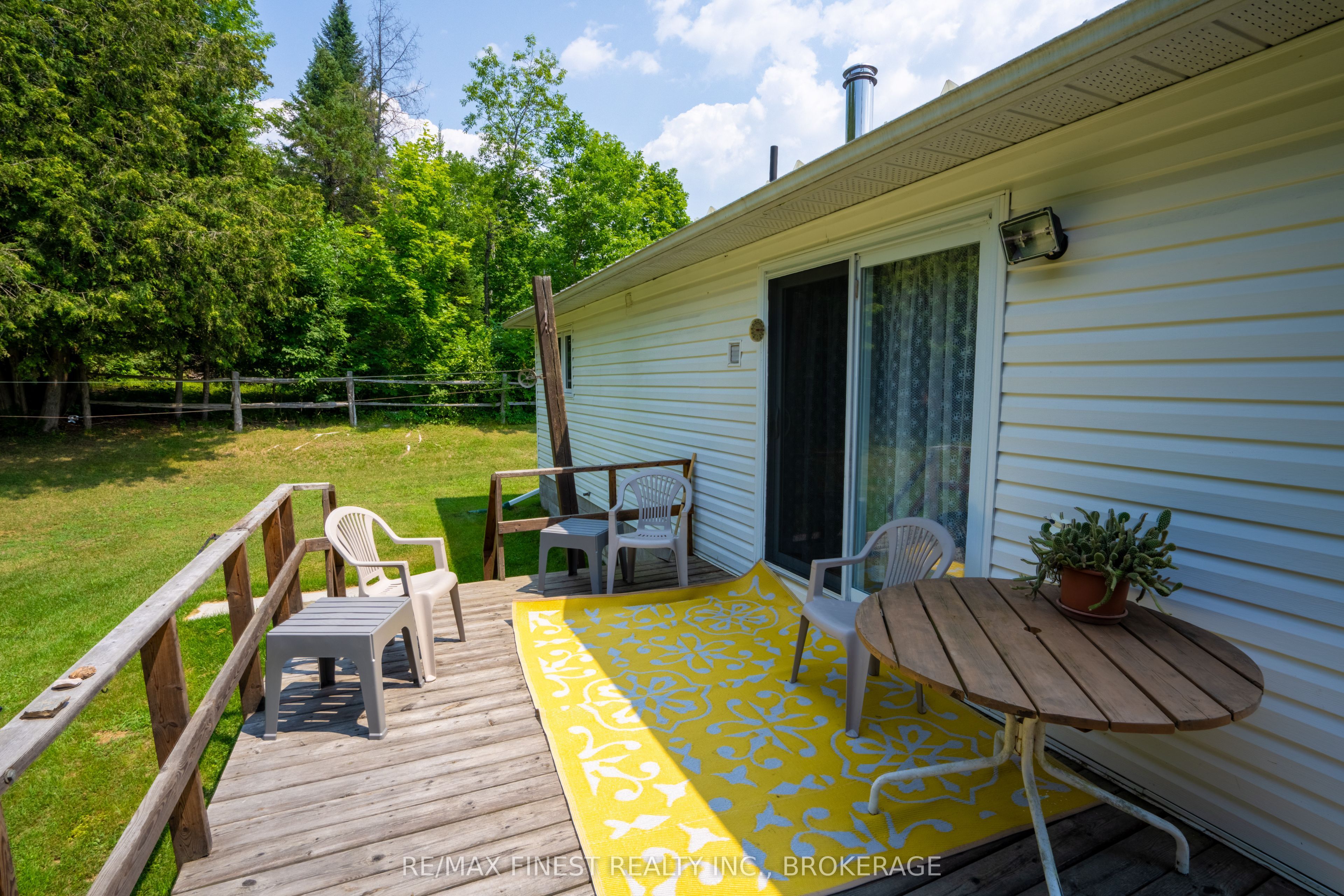 1031 James Road Property Photo 5