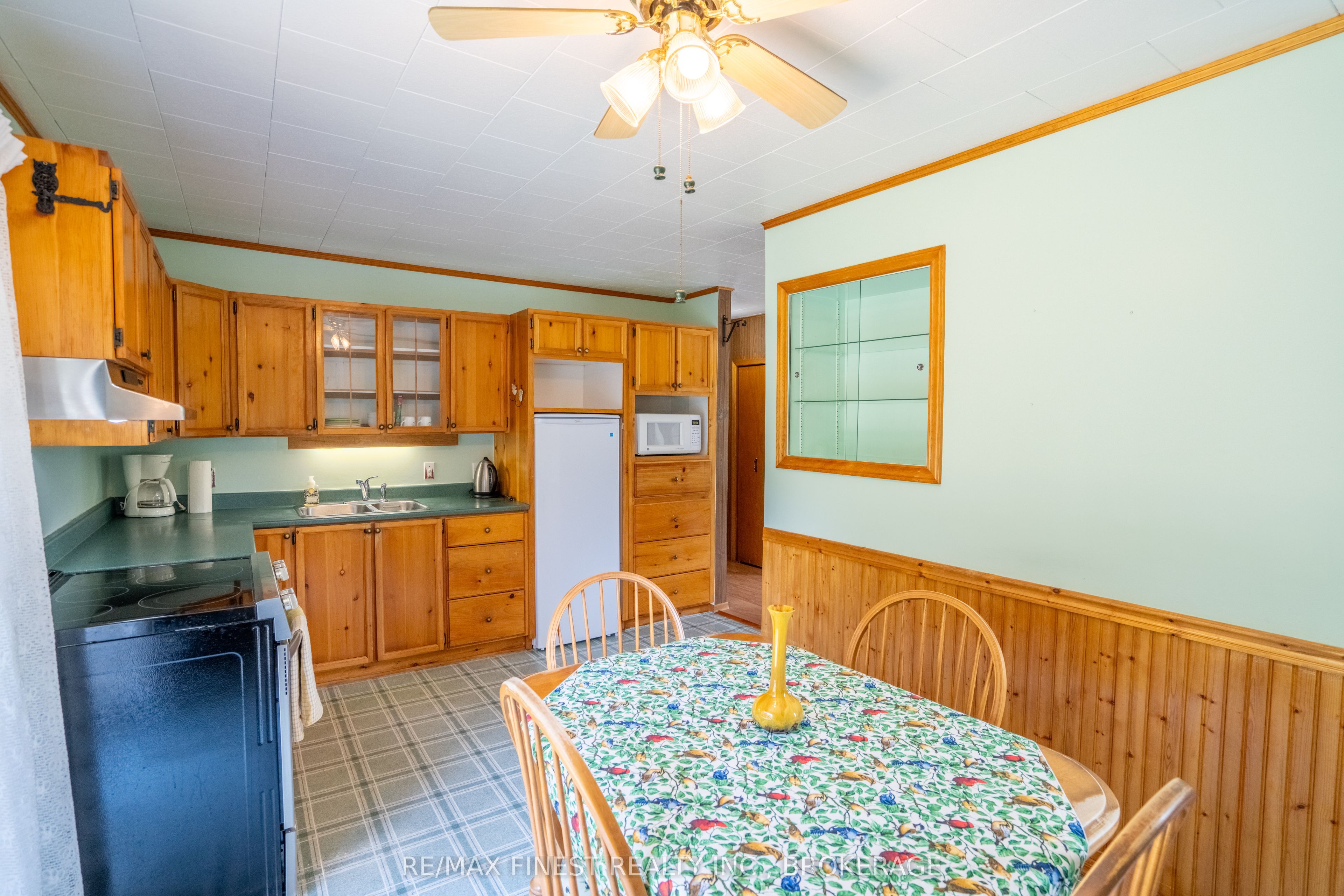 1031 James Road Property Photo 10