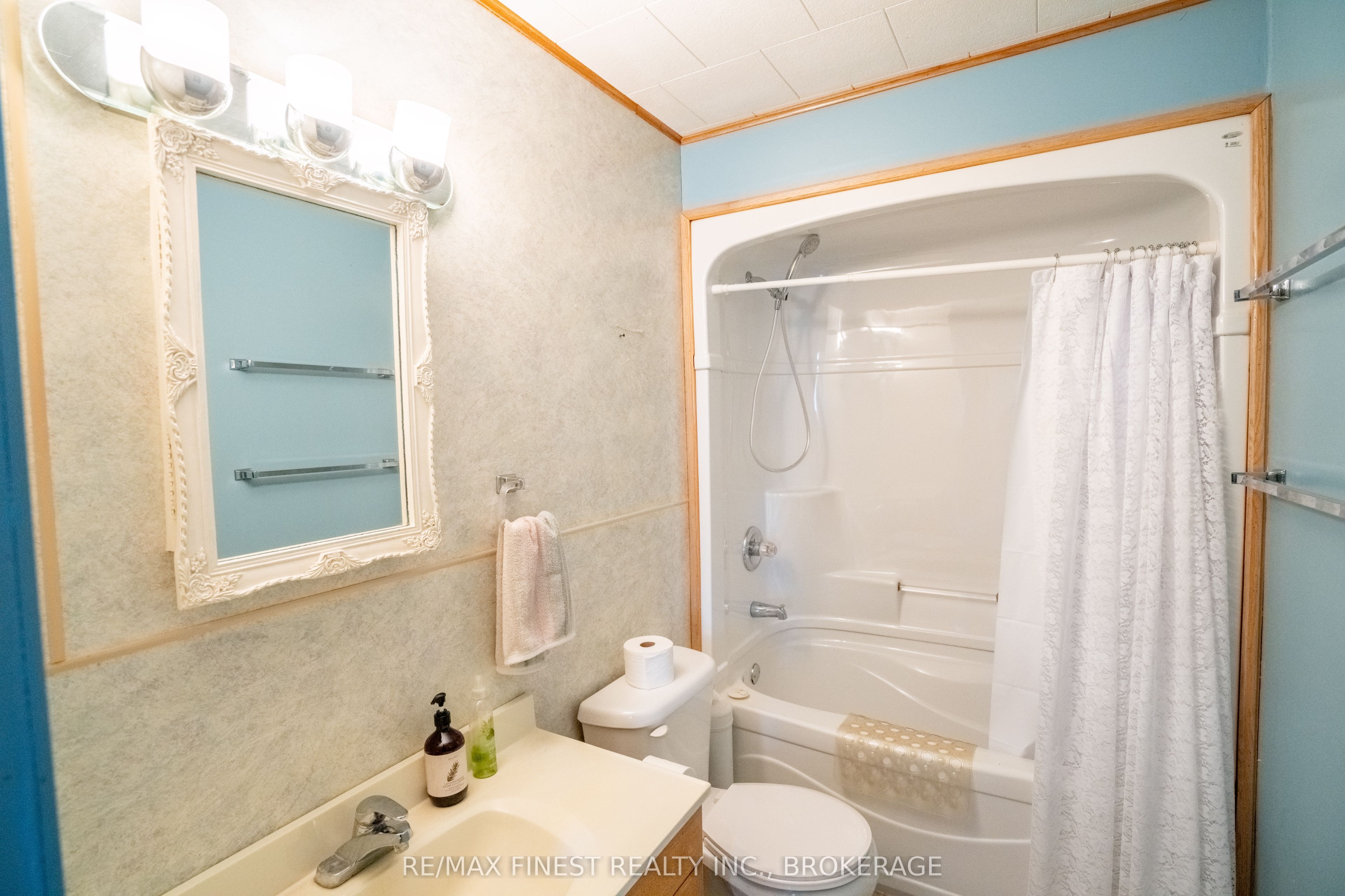 1031 James Road Property Photo 28