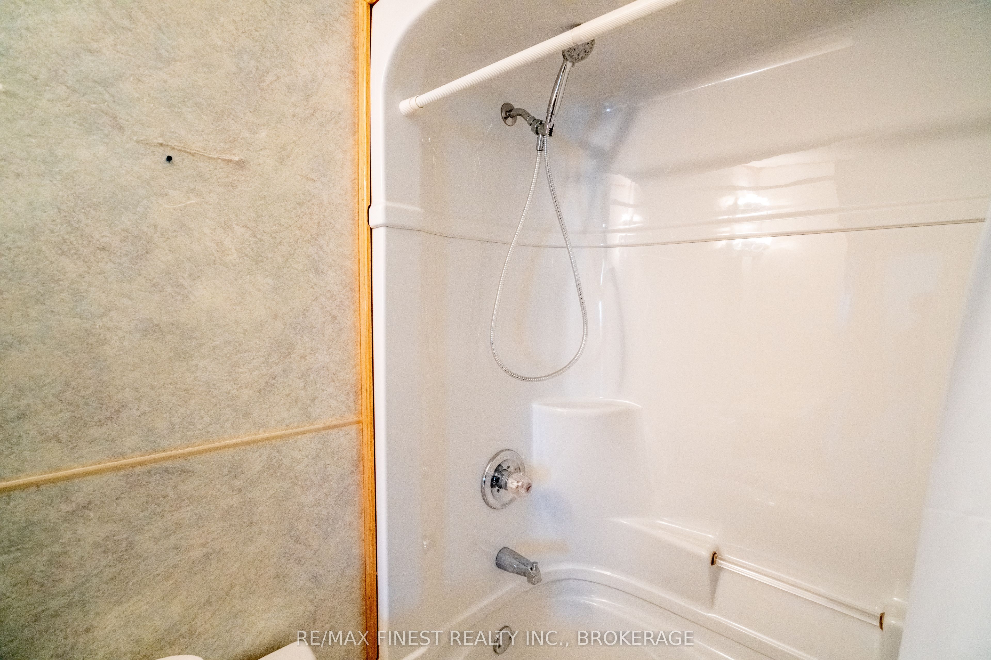 1031 James Road Property Photo 29