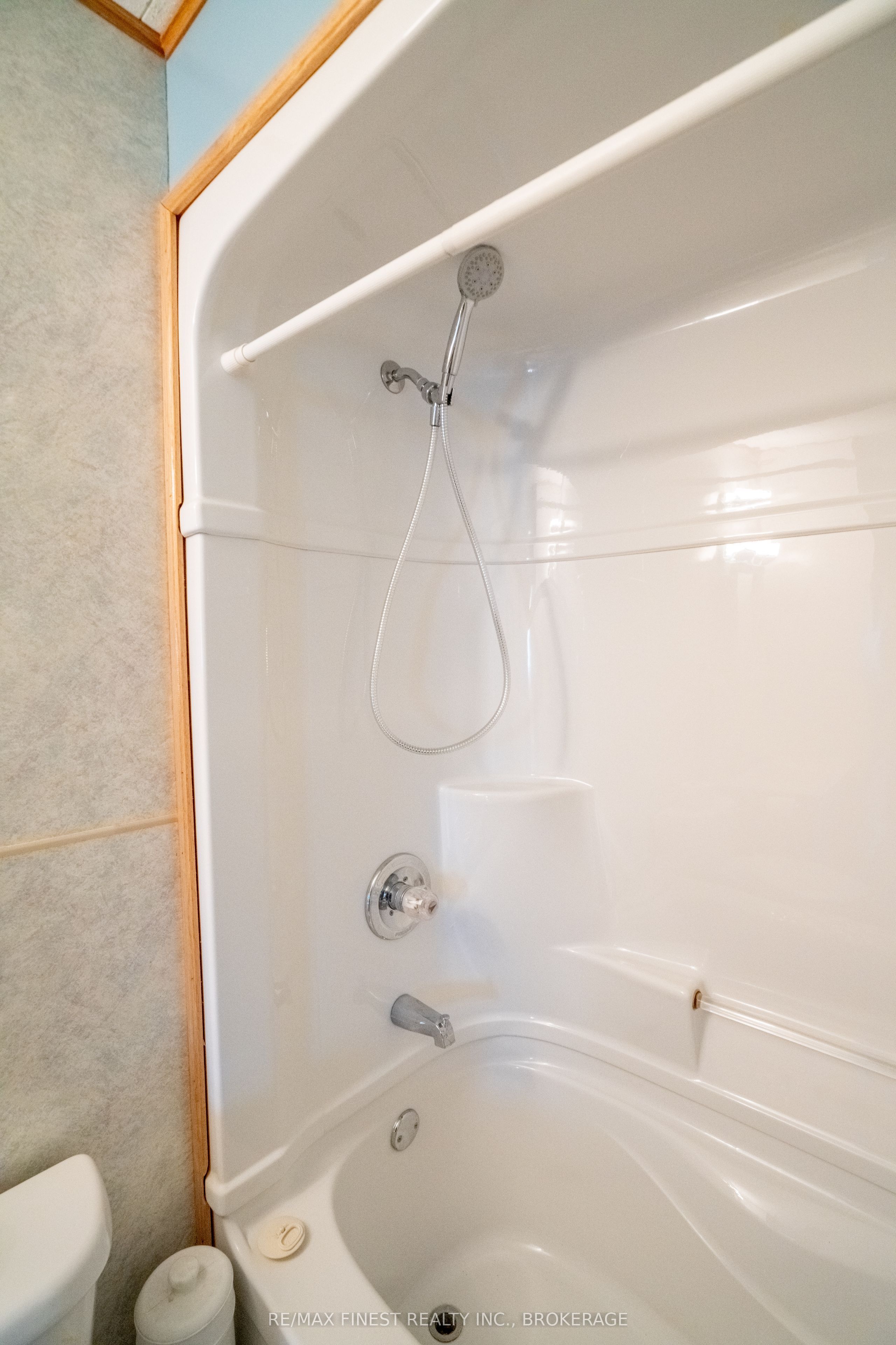 1031 James Road Property Photo 30