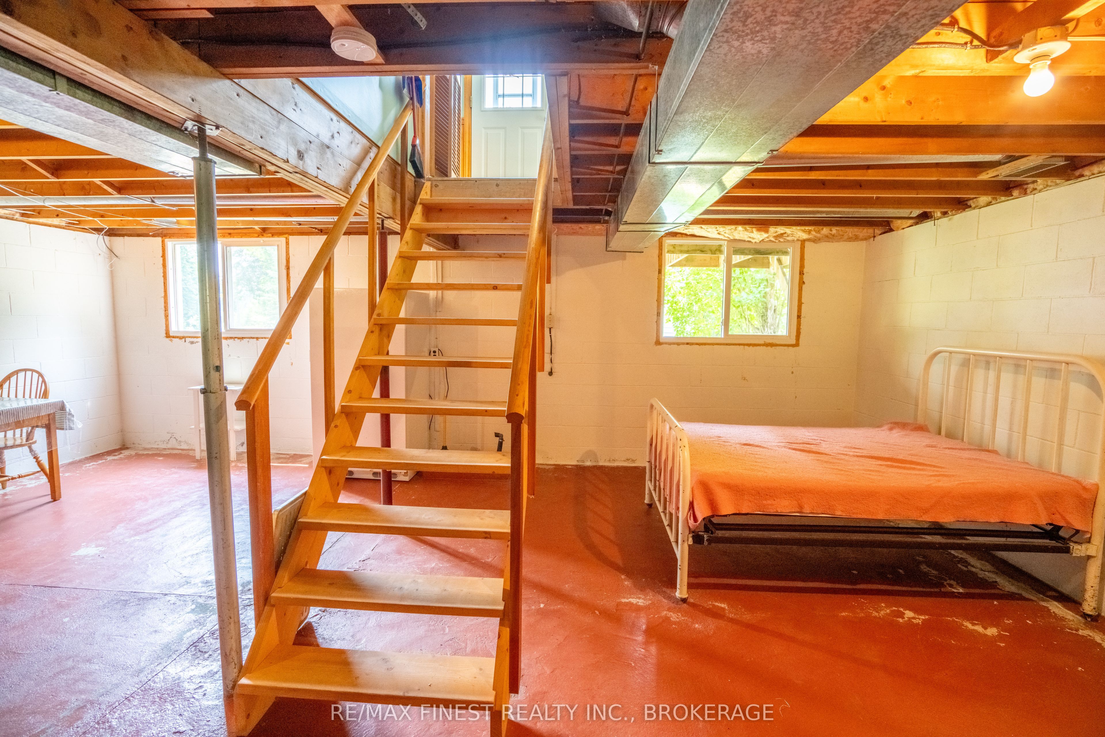 1031 James Road Property Photo 32