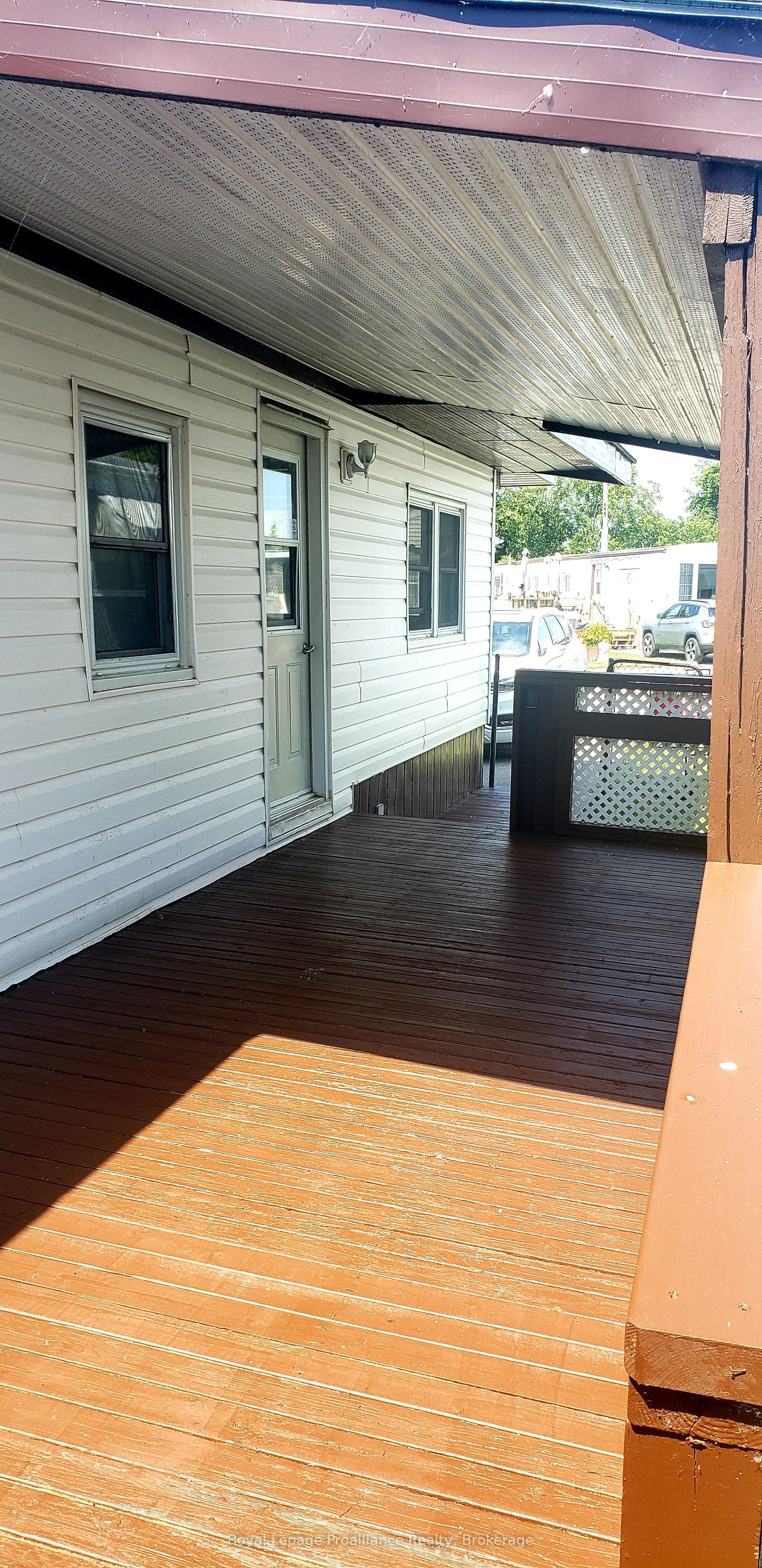 311 Dundas Street E 47 Property Photo 5