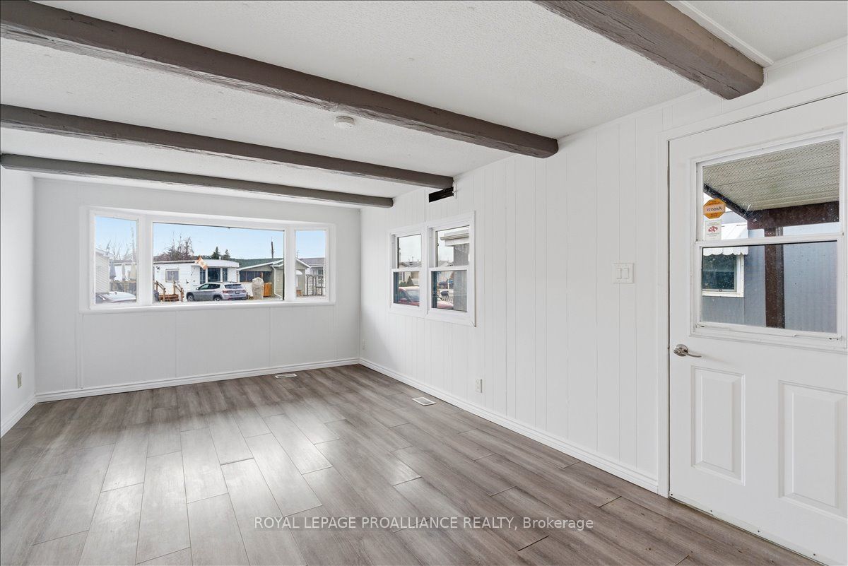 311 Dundas Street E 47 Property Photo 8